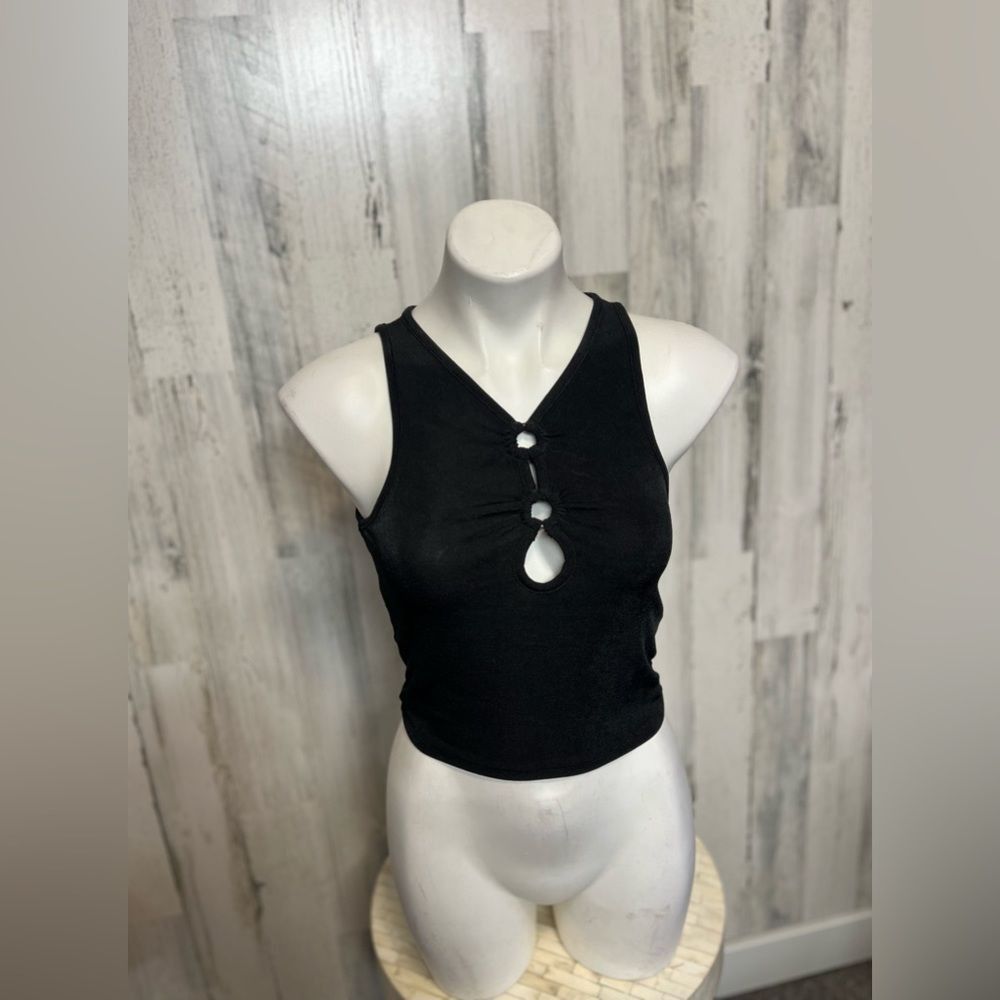 Forever 21 Forever 21 Black Cutout Sleeveless Crop Top Size Small Stret Size S / US 4 / IT 40 - 8 Thumbnail