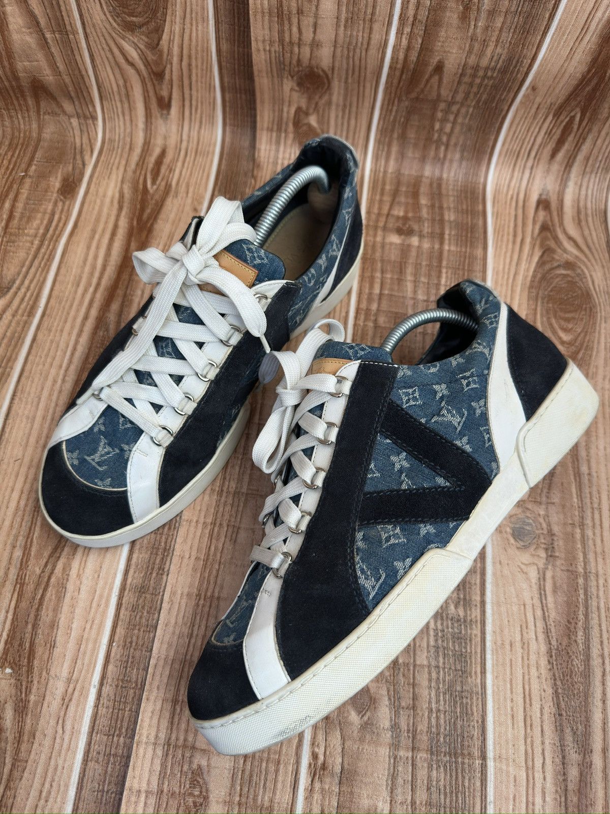 Louis Vuitton Louis Vuitton Rennes Blue Monogram Denim Sneaks Size US 10 / EU 43 - 7 Thumbnail