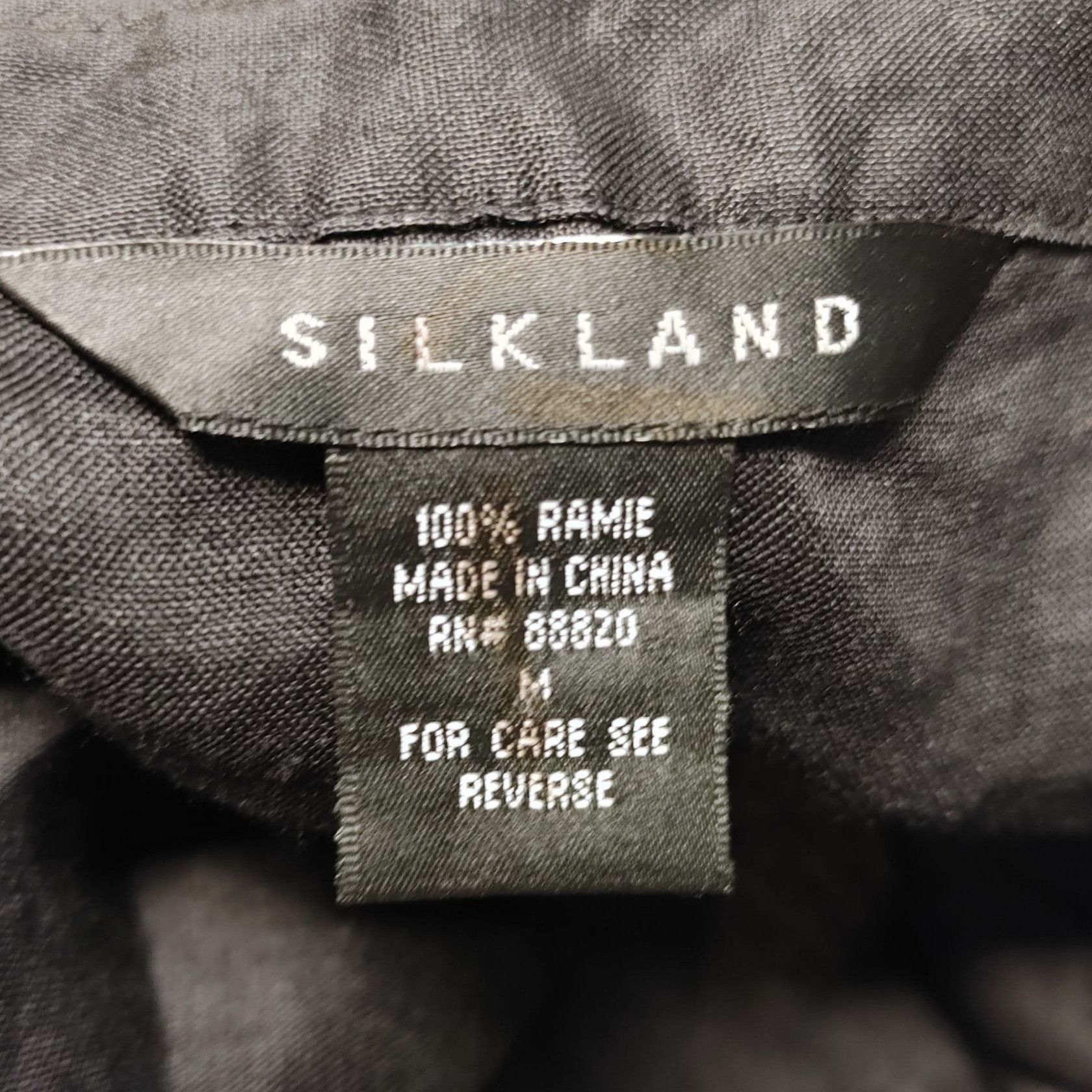 Other Silkland Women's Black Floral Embroidered Button Down Top Me Size M / US 6-8 / IT 42-44 - 3 Thumbnail
