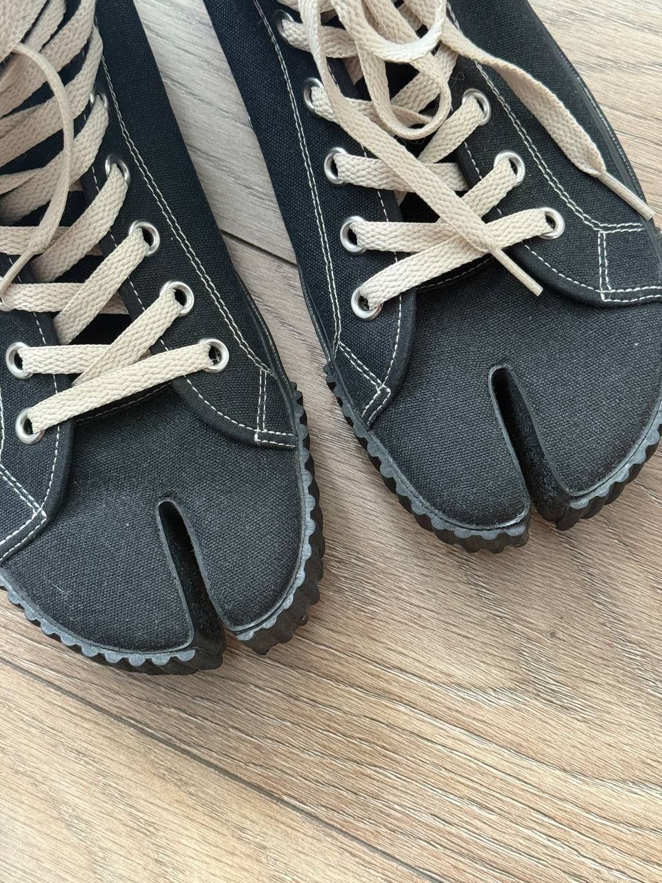 Maison Margiela Maison Margiela 22 Canvas Tabi Shoes Size US 9 / EU 42 - 5 Thumbnail
