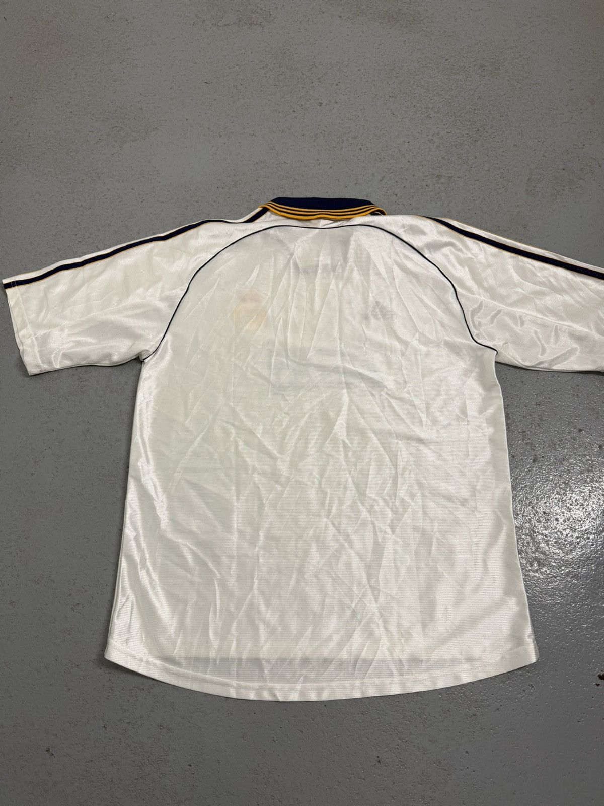 Adidas Vintage 1998/2000 Adidas Real Madrid Soccer Jersey Size US M / EU 48-50 / 2 - 16 Thumbnail