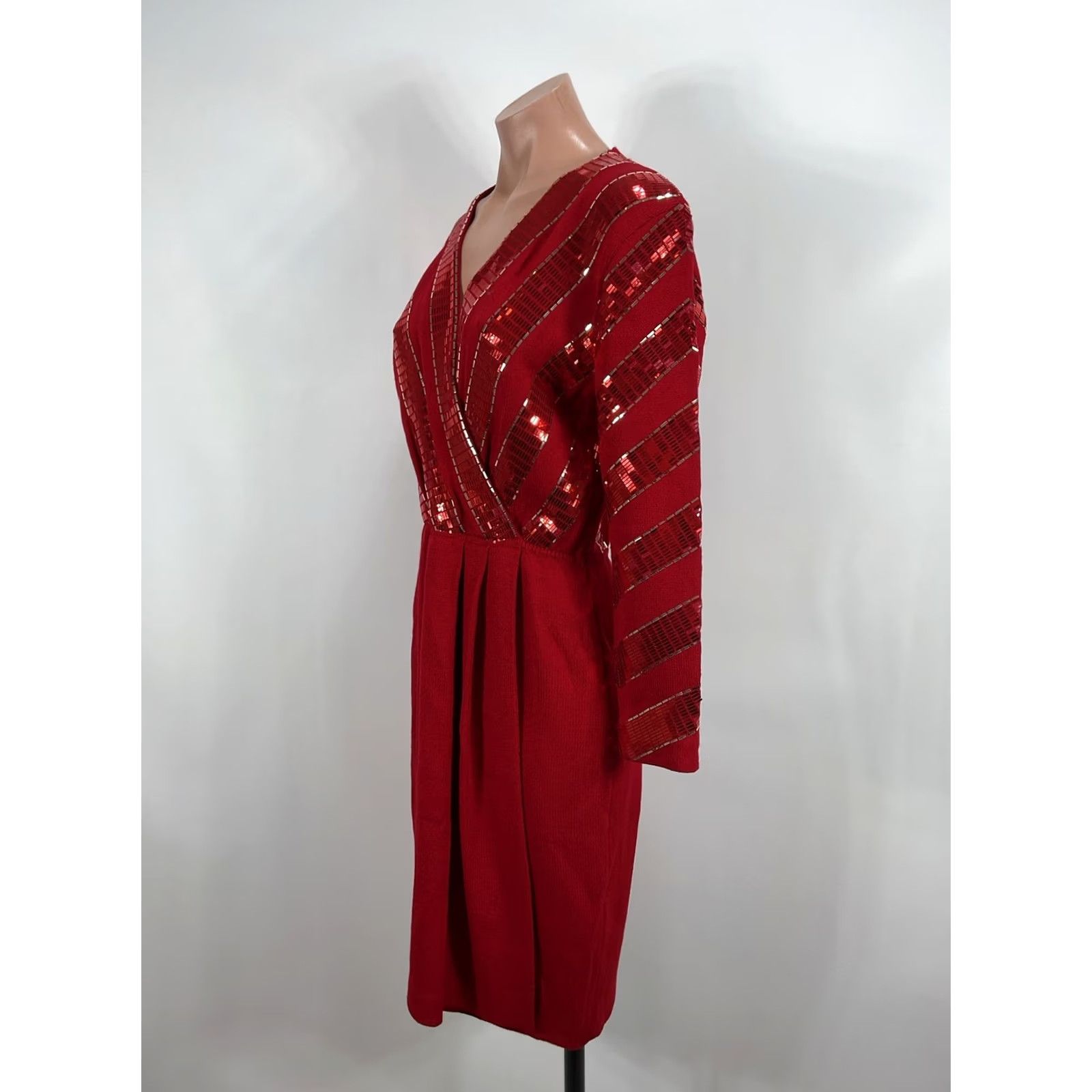 St. John VINTAGE St. John Knit Evening dress 6 Red Wool Sequin sheath 90s Party/Cocktail Womens Size M / US 6-8 / IT 42-44 - 7 Thumbnail