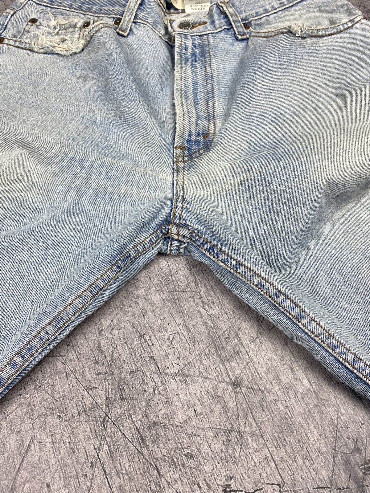 Levi's Vintage Levis 505 Distressed Jeans Size US 34 / EU 50 - 10 Thumbnail