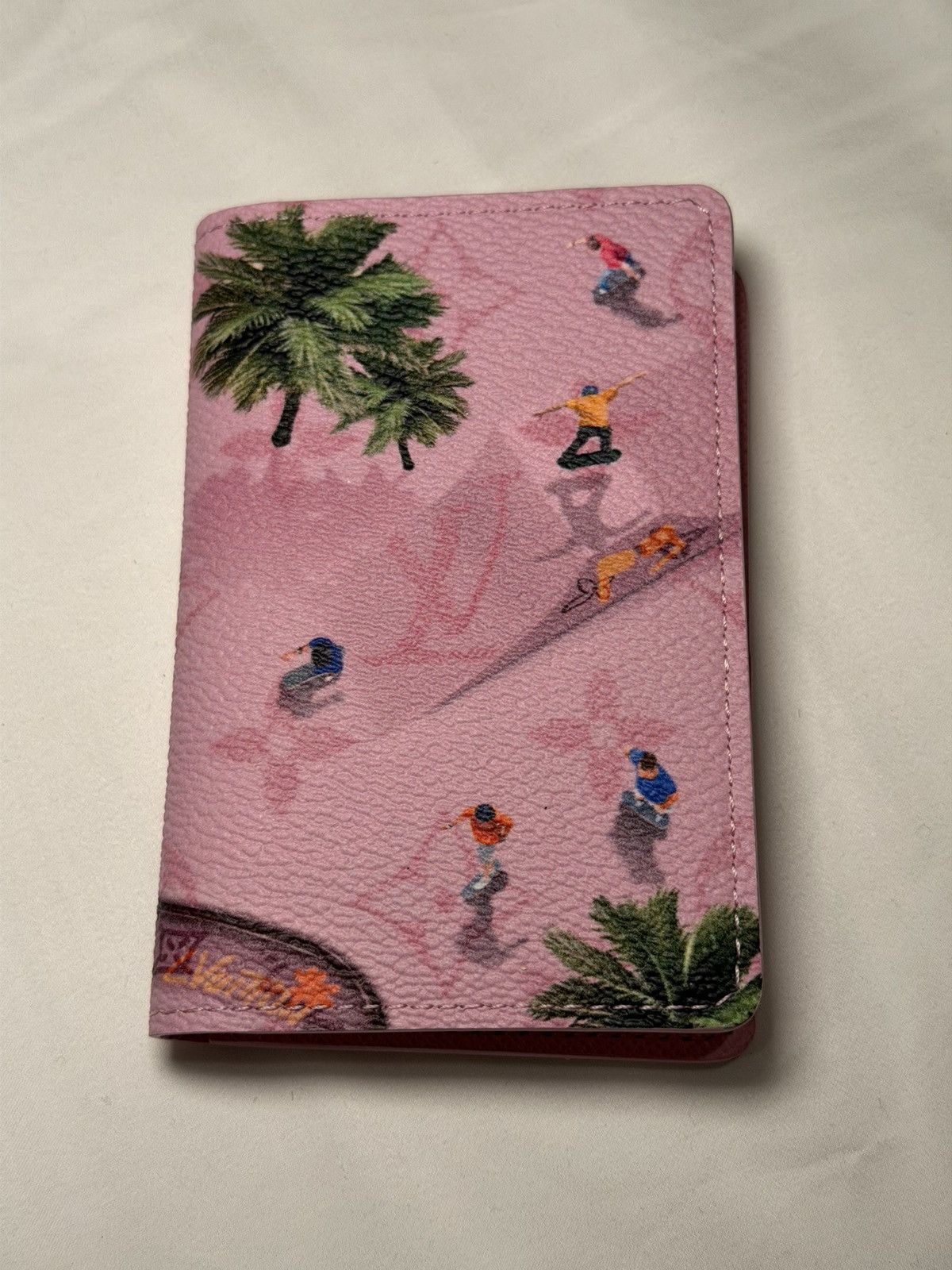 Louis Vuitton Louis Vuitton Skateboarding Pocket Organizer - Pink Leather Size ONE SIZE - 3 Thumbnail