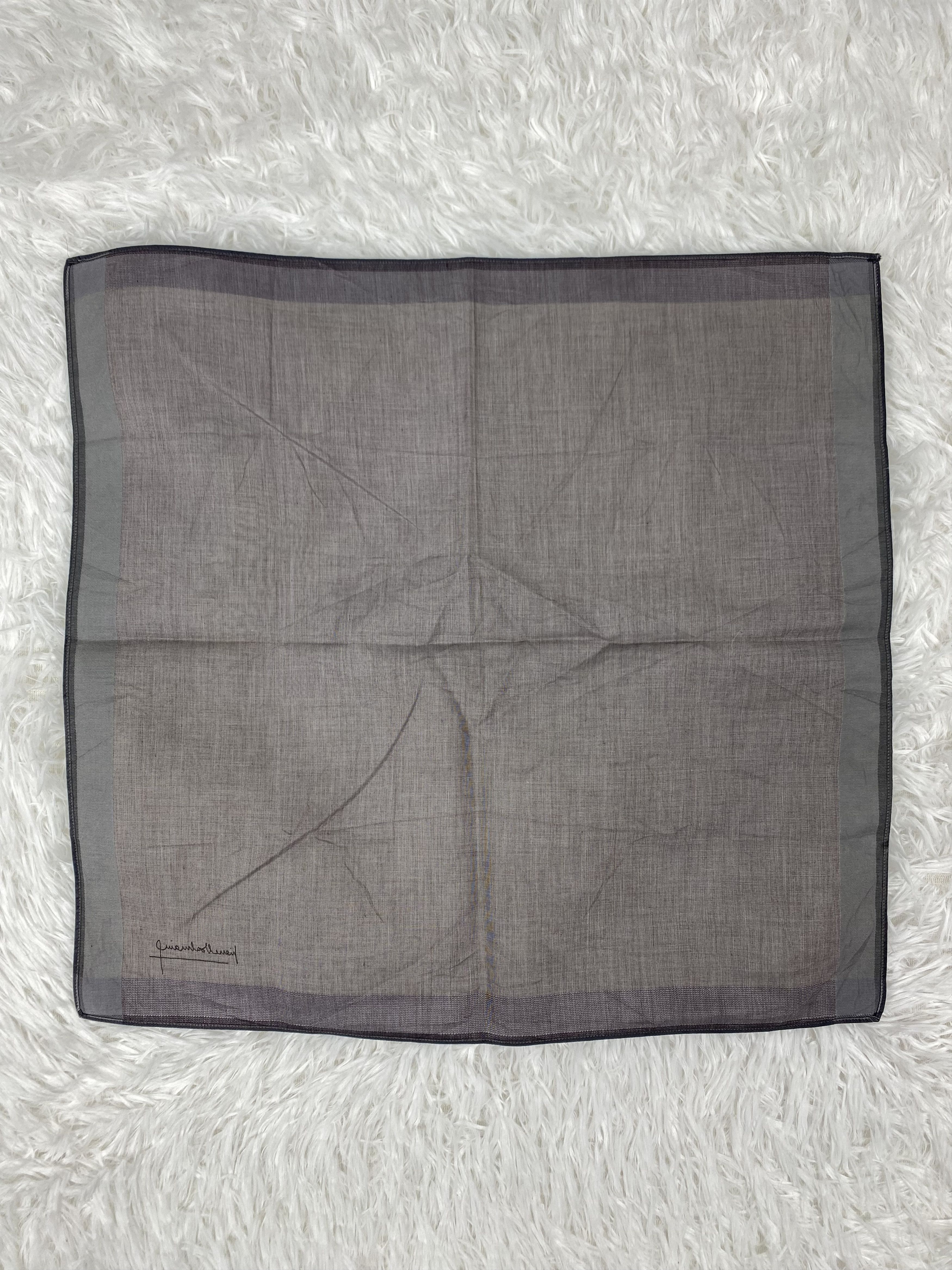 Pierre Balmain × Vintage Vintage Pierre Balmain Handkerchief Neckerchief PH0672 Size ONE SIZE - 4 Thumbnail