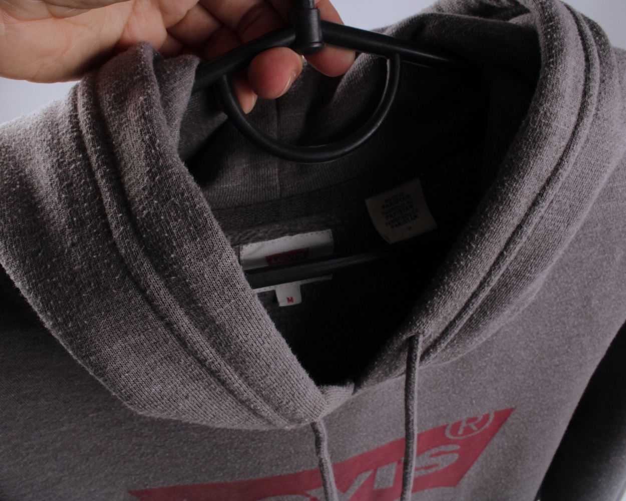Levi's × Vintage Levis big logo printed cotton polyester blend hoodie size m Size US M / EU 48-50 / 2 - 14 Thumbnail