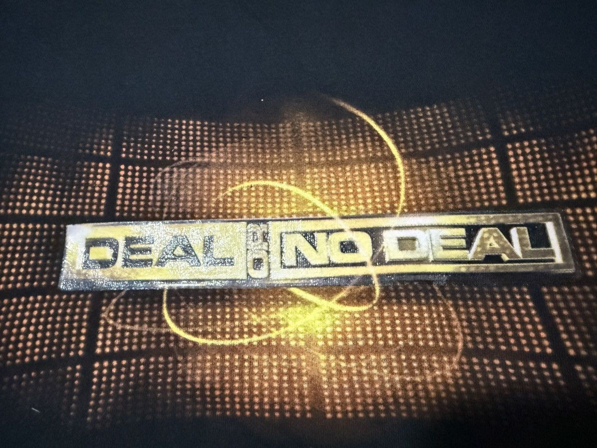 Vintage 00s Deal or No Deal NBC T Shirt