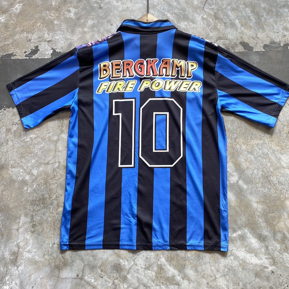 Vintage Vintage 90s Inter Milan Dennis Bergkamp Bootleg Jersey Size US L / EU 52-54 / 3 - 3 Thumbnail
