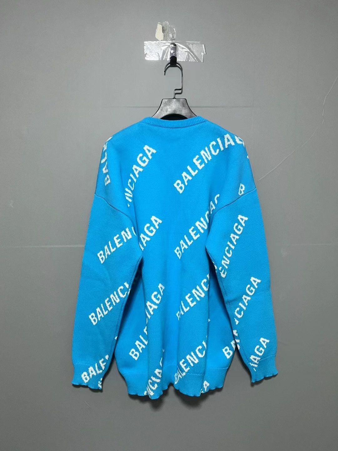 Balenciaga Balenciaga White and Blue Bullet Screen Full of Sweaters 25 Size US M / EU 48-50 / 2 - 2 Thumbnail