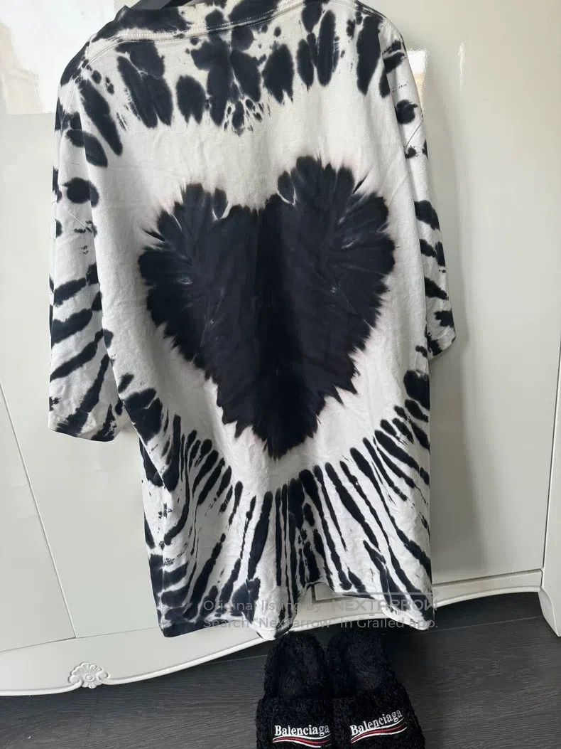 Balenciaga Balenciaga Valentine's Day Limited Edition Tie-Dye T-Shirt Size US S / EU 44-46 / 1 - 2 Thumbnail