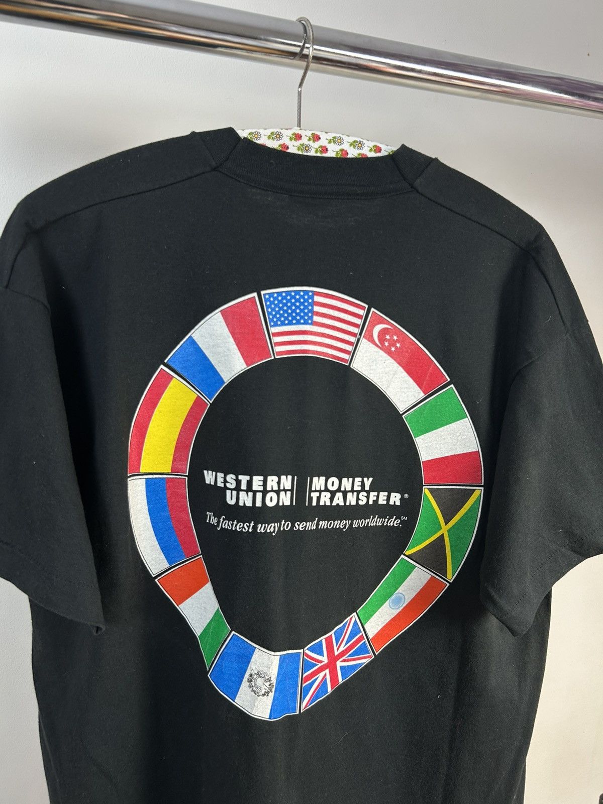 Vintage Vintage 1990s Western Union Money Transfer T-Shirt Flags XL Size US XL / EU 56 / 4 - 2 Thumbnail