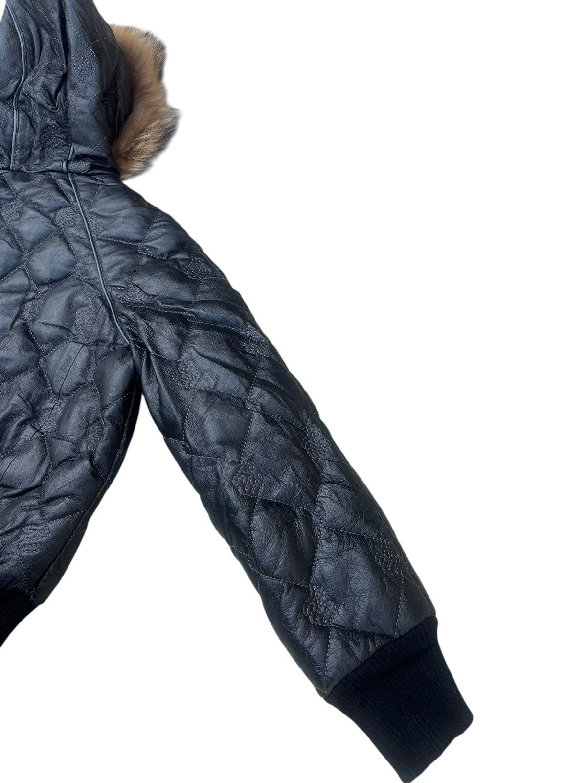 Rocawear Vintage Y2K Rocawear Quilt Crop Down Leather Jacket Real Fur Size US S / EU 44-46 / 1 - 23 Thumbnail