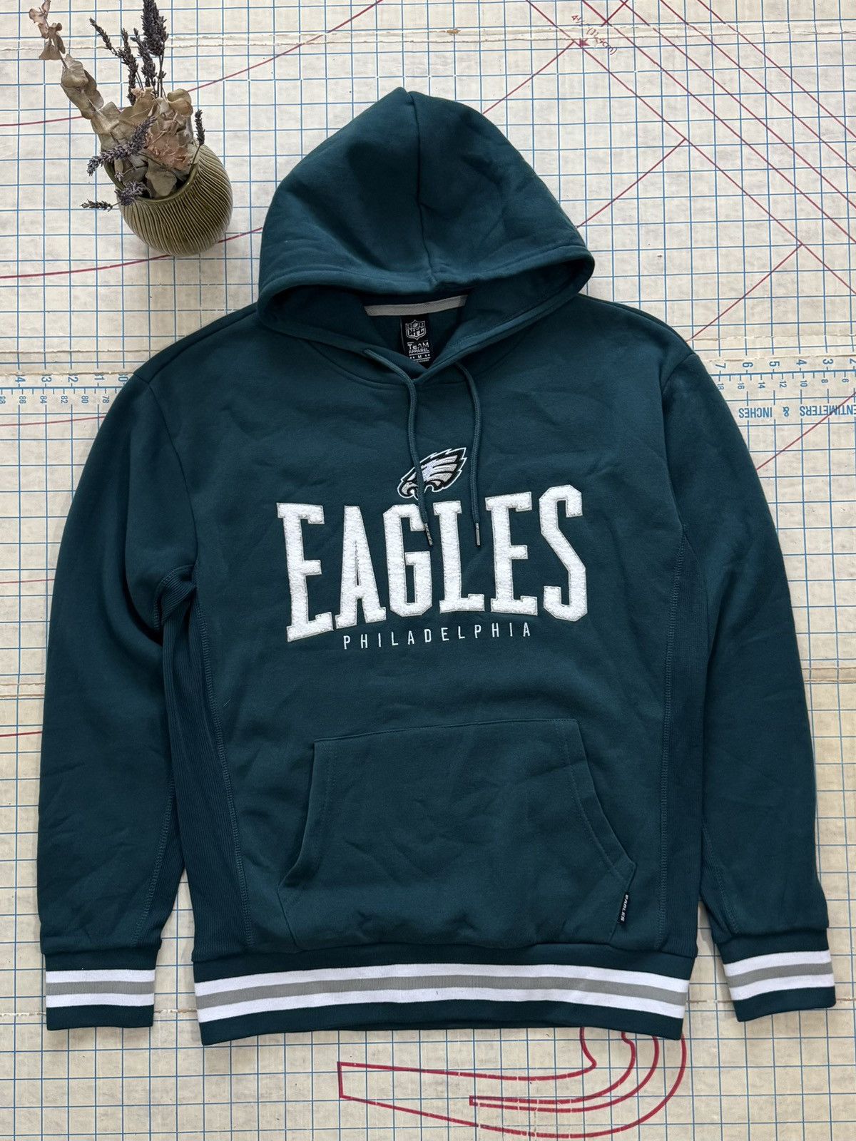 NFL NWOT NFL Team Apparel Philadelphia Eagles Hoodie Size Medium Size US M / EU 48-50 / 2 - 1 Thumbnail