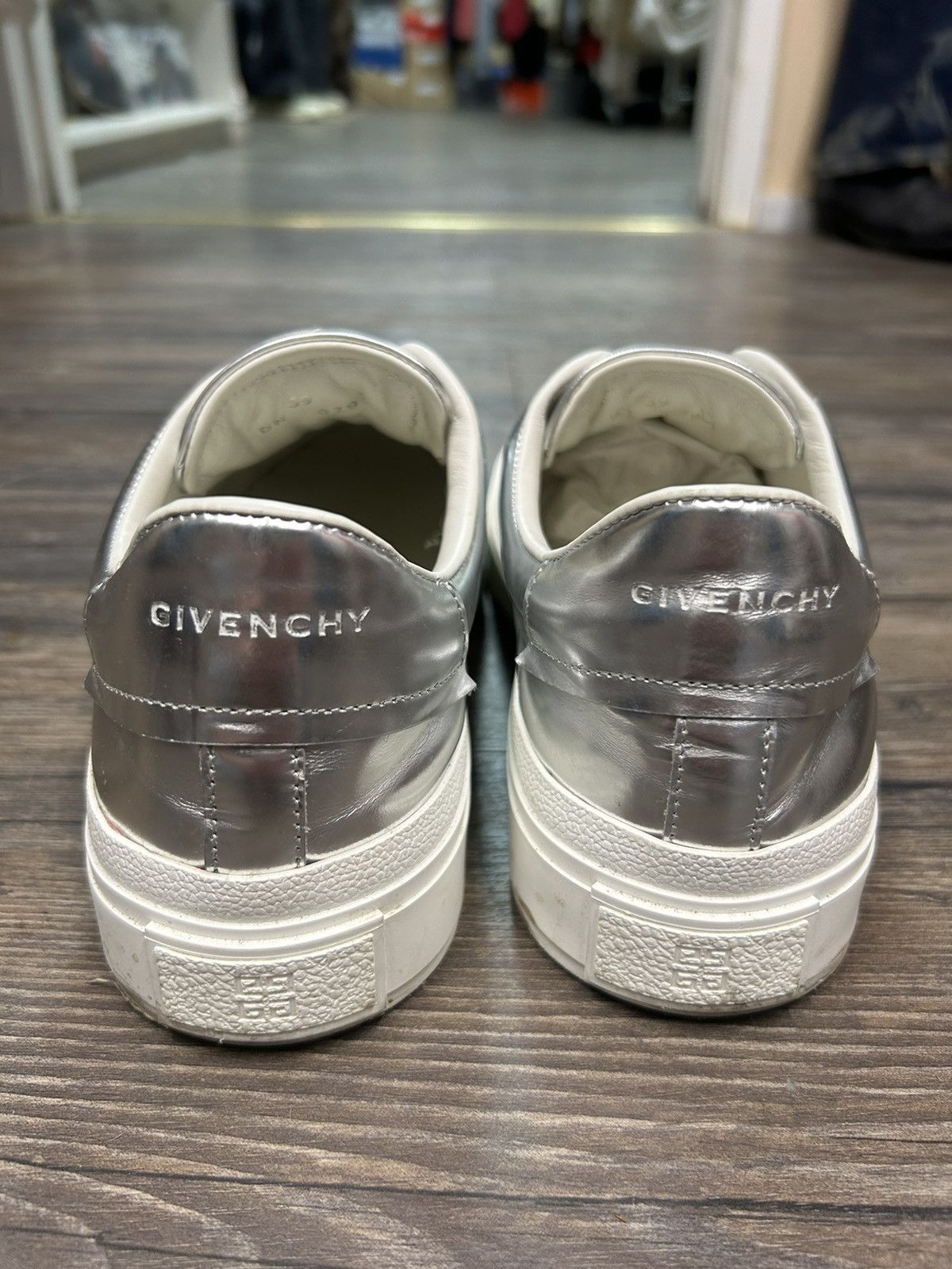 Givenchy Givenchy Silver Reflective Sneakers Size US 8 / IT 38 - 6 Thumbnail