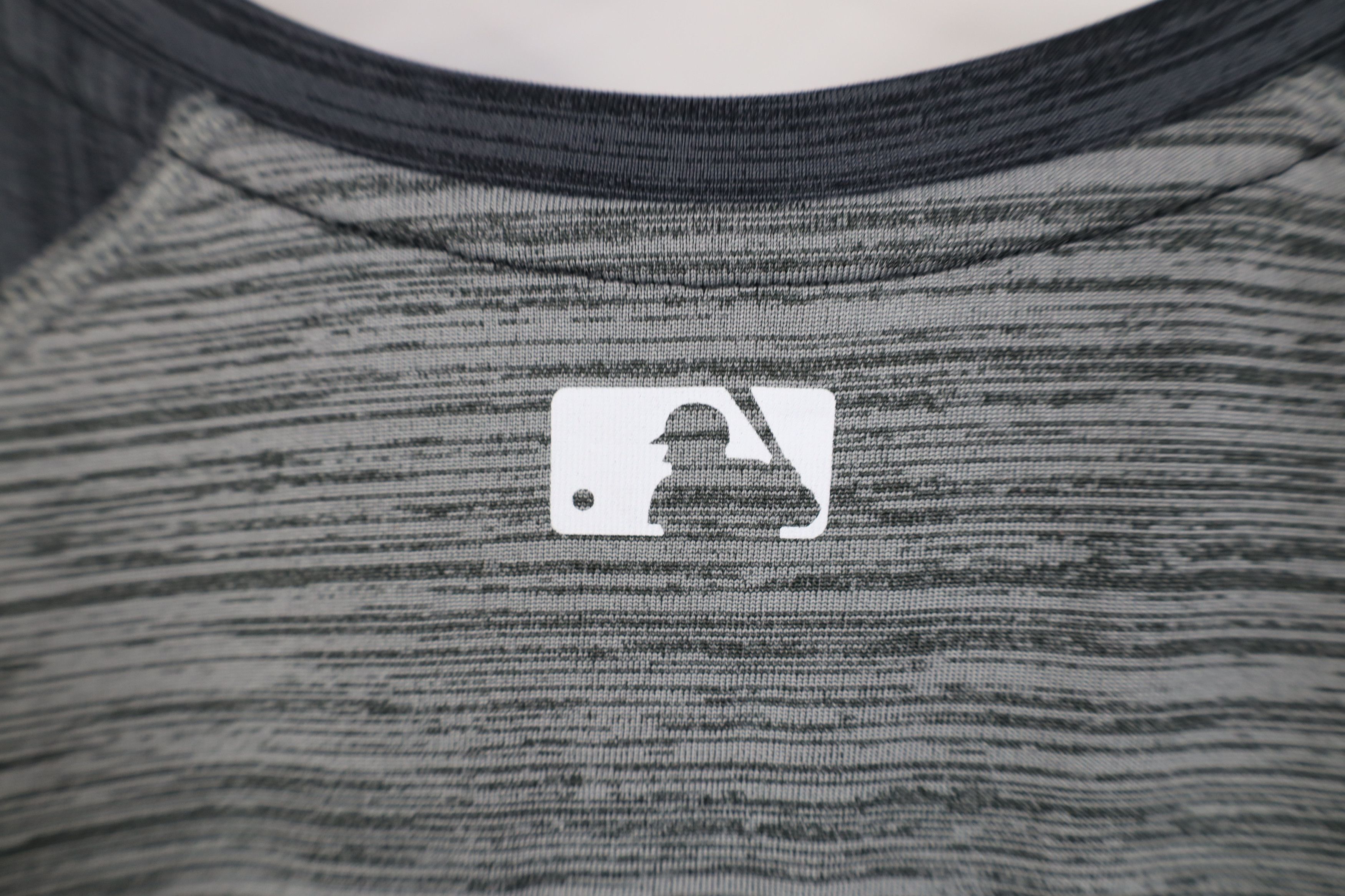 Nike Nike MLB Scott Center Swoosh 3/4 Sleeve Raglan T-Shirt Gray Size US S / EU 44-46 / 1 - 10 Thumbnail