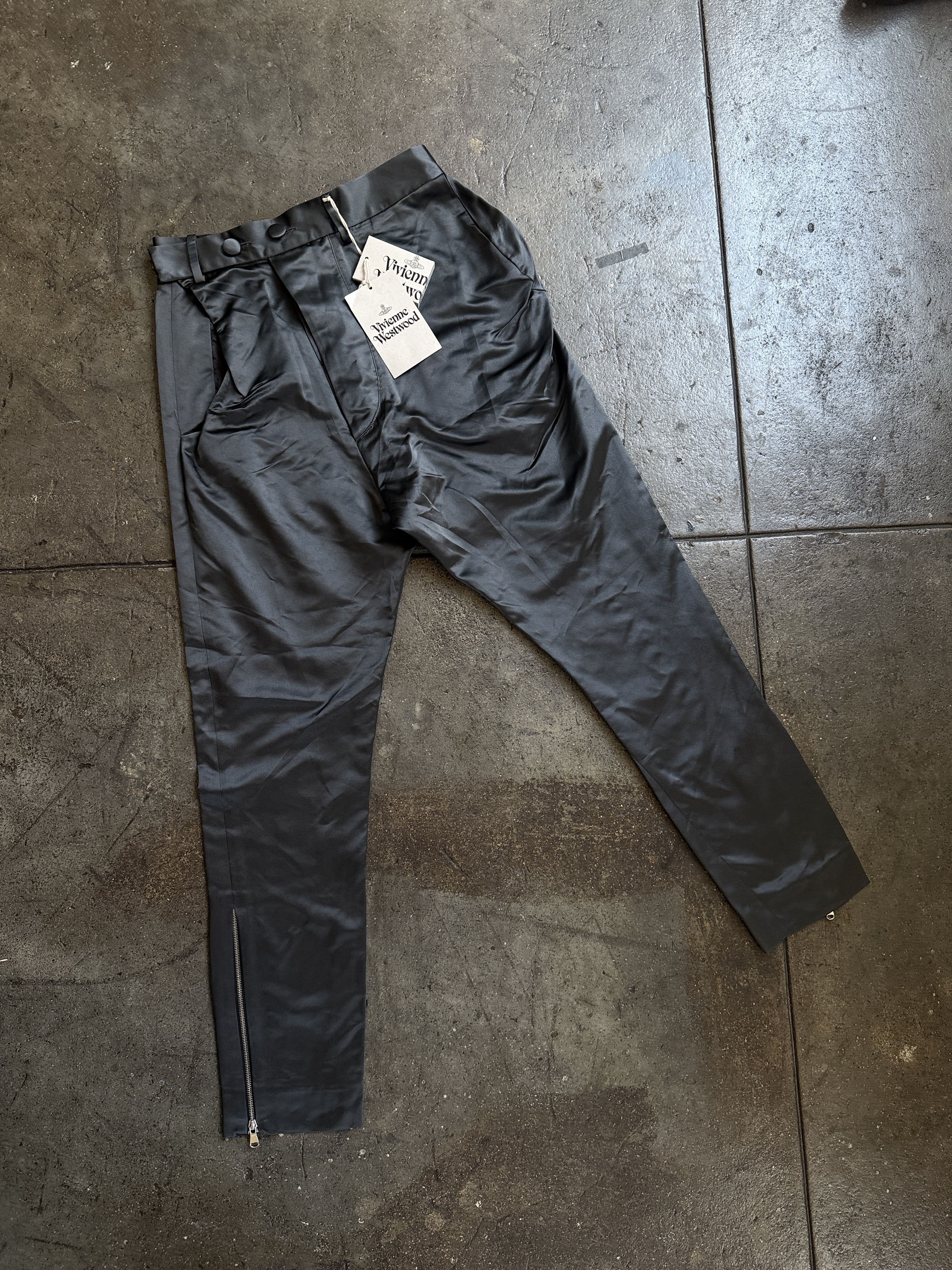 Vivienne Westwood NWT 1300$ F/W 2017 SILK and viscose shiny pants . Unreal Size 26" / US 2 / IT 38 - 2 Thumbnail