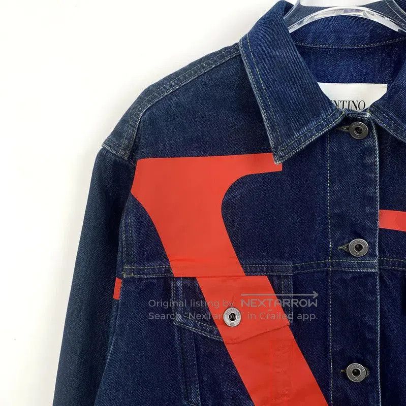 Valentino Valentino Blue Denim Jacket with Red Logo . Size S / US 4 / IT 40 - 3 Thumbnail