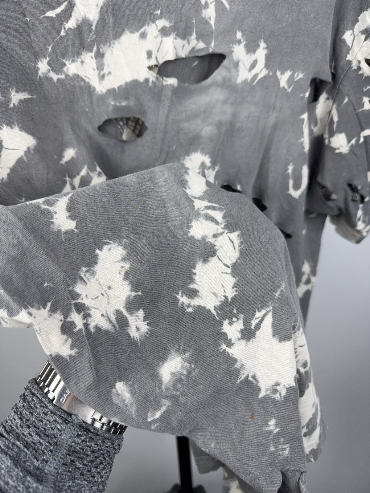 Japanese Brand Retro 90s Destroyed Bleached Tie Dye Distressed Grunge Tee Size US L / EU 52-54 / 3 - 14 Thumbnail