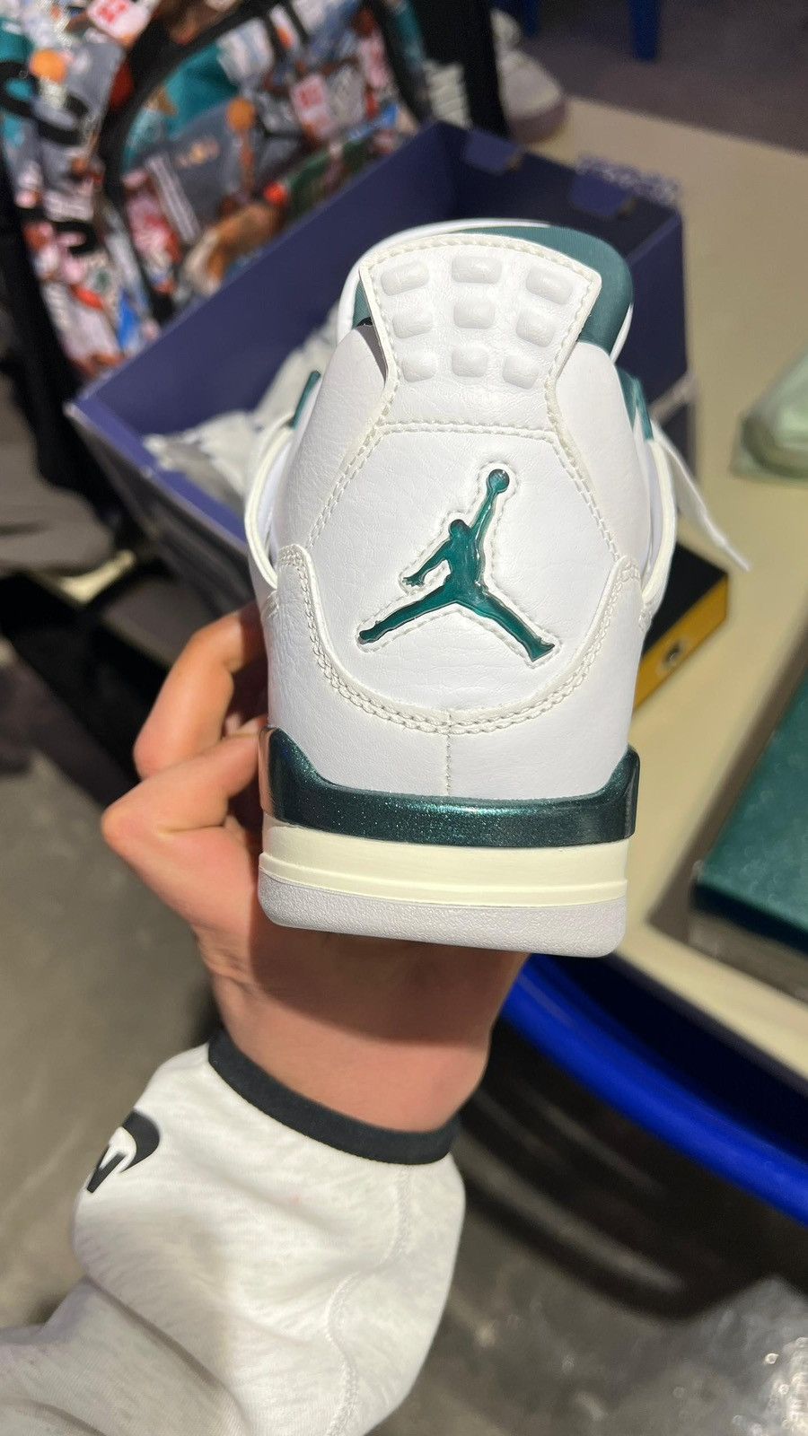 Adidas Jordan 4 Retro oxidized Green Size US 8.5 / EU 41-42 - 8 Thumbnail