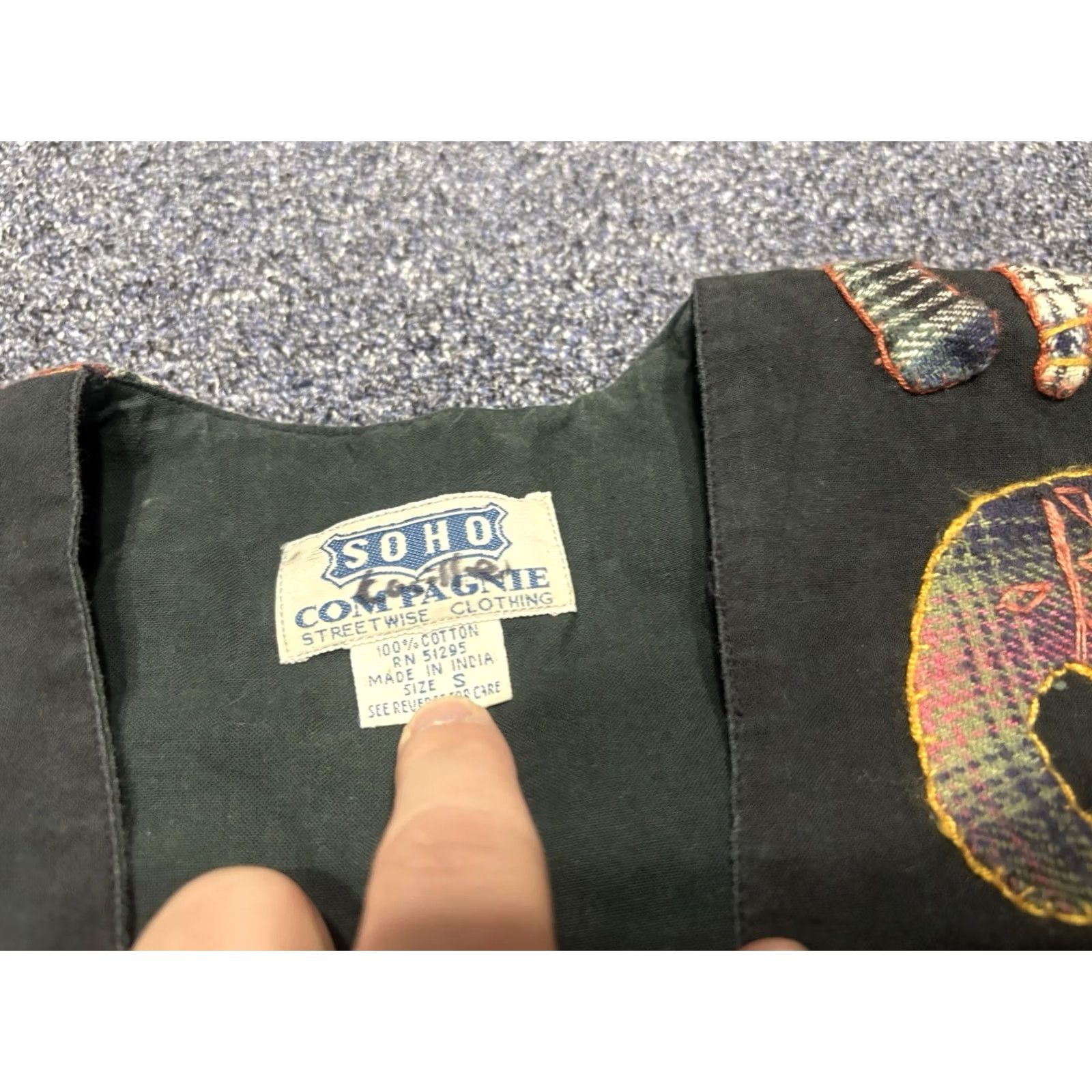 Vintage VINTAGE SOHO Vest Black S Elephant Patchwork Hippie Boho Open Indie Animals 80s Womens Size S / US 4 / IT 40 - 2 Thumbnail
