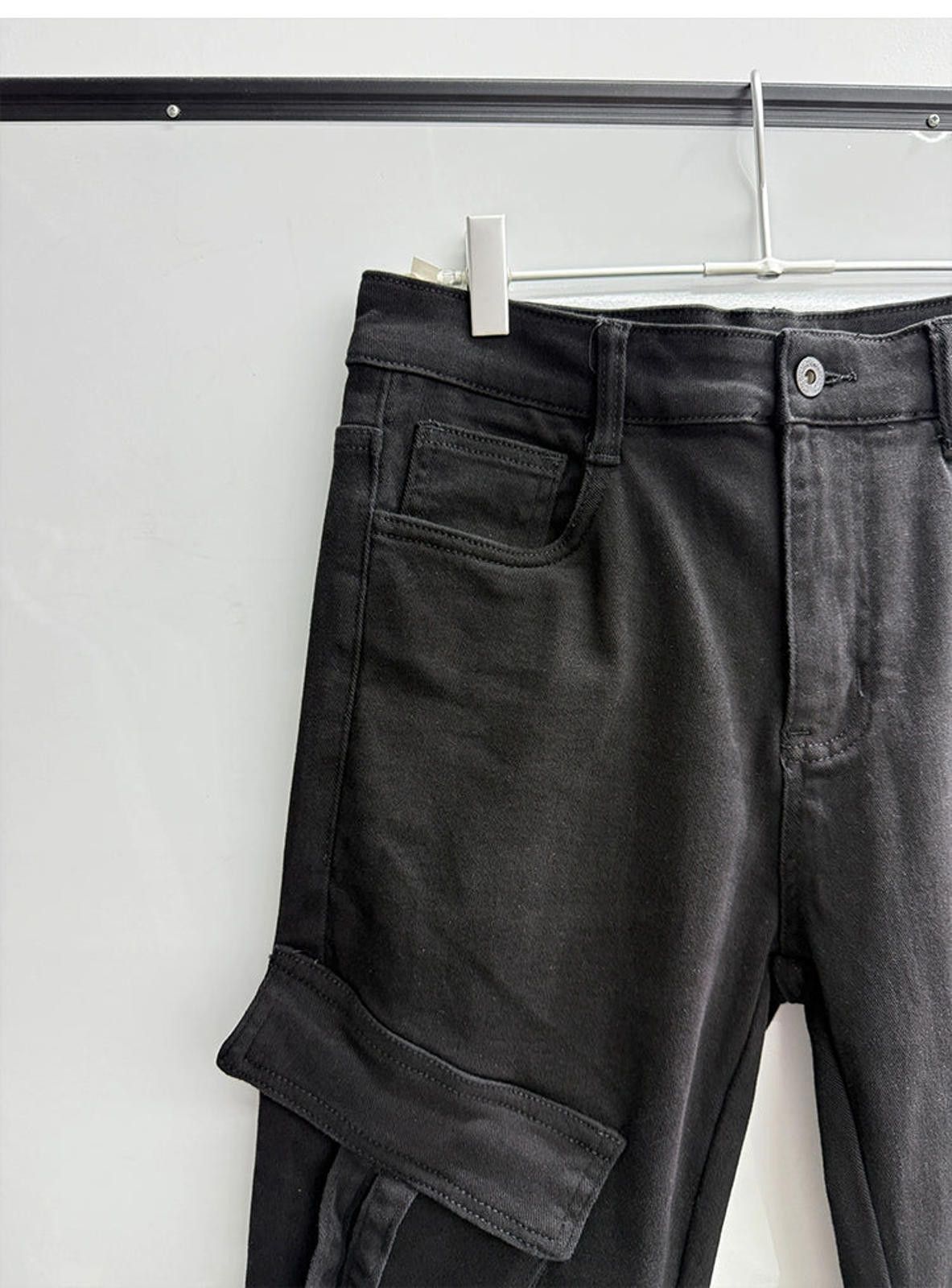 Other Black Cargo Pants with Straps Size US 34 / EU 50 - 4 Thumbnail
