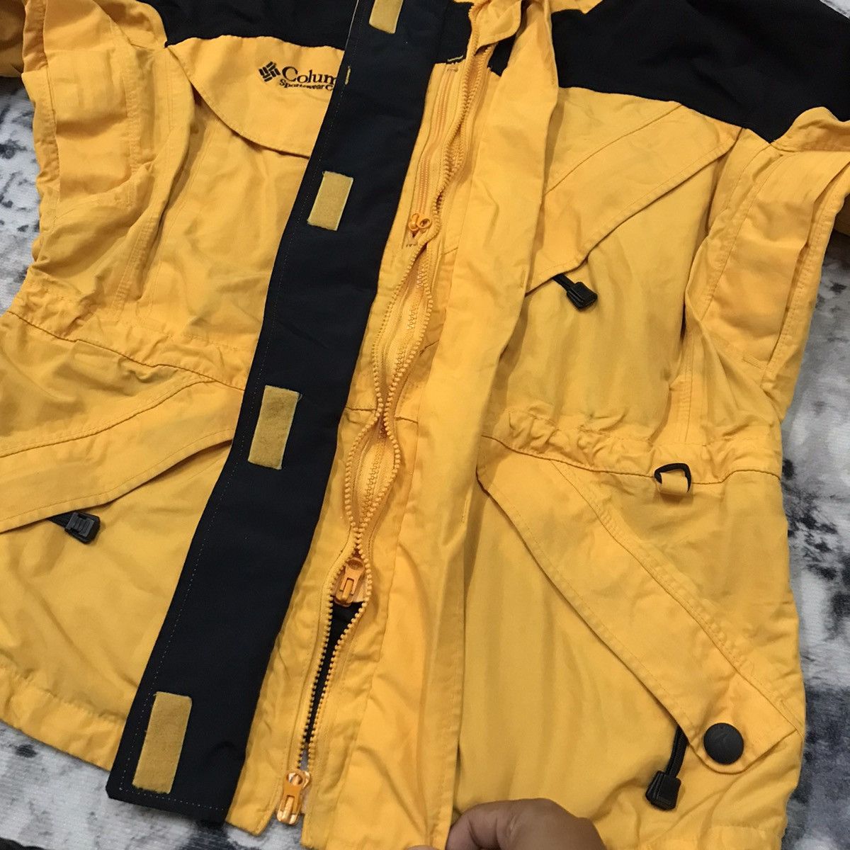 Columbia Women’s Vintage Columbia Titanium Omnitech Waterproof Jacket Size L / US 10 / IT 46 - 9 Thumbnail