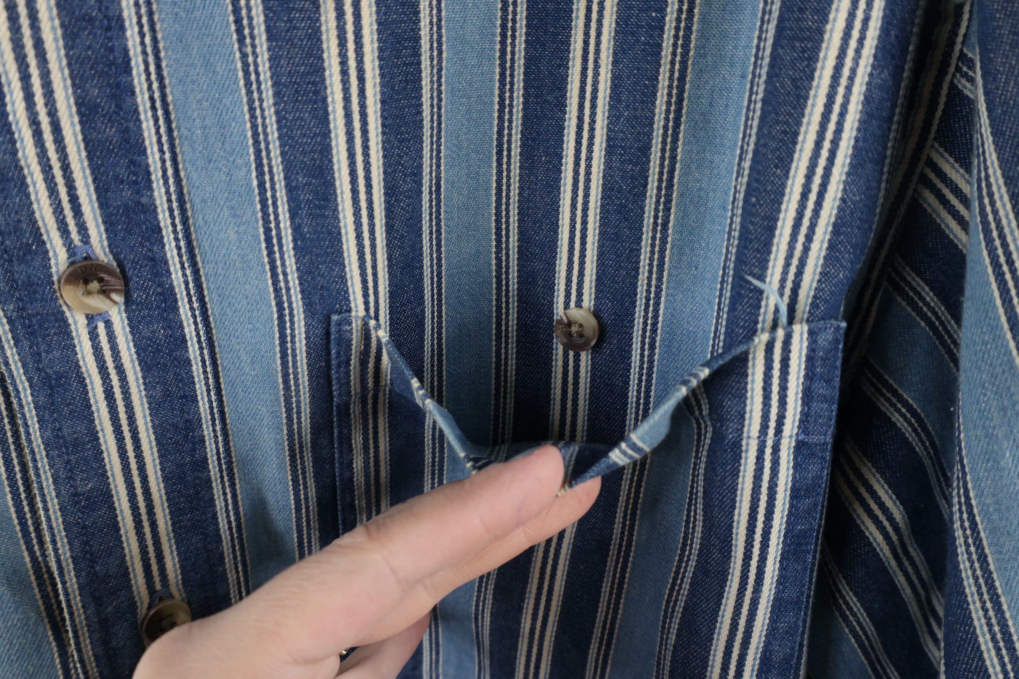 Vintage Vintage 90s Streetwear Striped Denim Jean Button Down Shirt Size US M / EU 48-50 / 2 - 7 Thumbnail