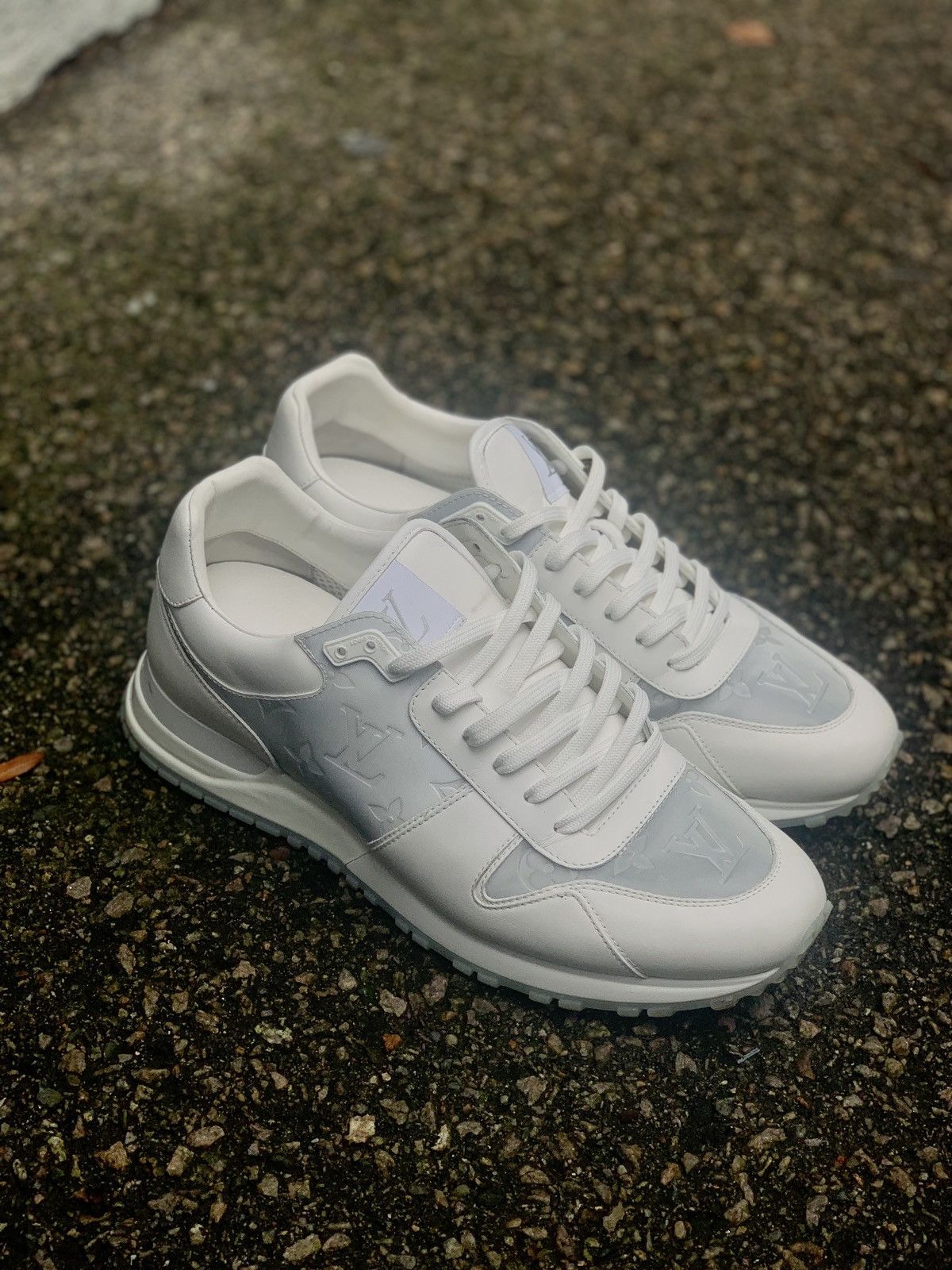 Pre-owned Louis Vuitton $1290 White And Silver Run Away Sneakers