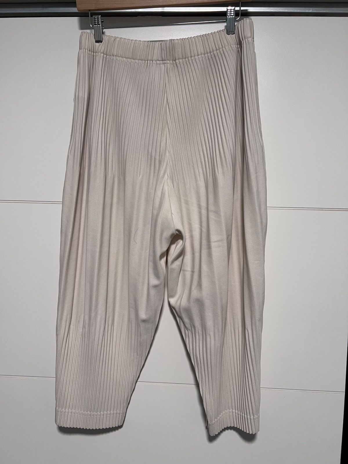 Homme Plisse Issey Miyake Issey Miyake Homme Plisse cropped balloon trousers Size US 32 / EU 48 - 2 Thumbnail