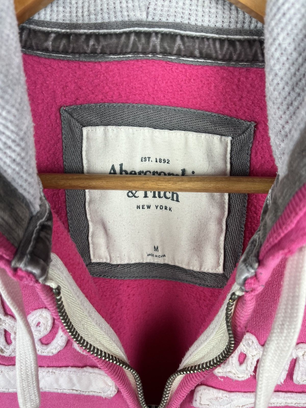 Abercrombie & Fitch Abercrombie & Fitch Y2K Muscle Women's Zip Up Hoodie Pink Size M / US 6-8 / IT 42-44 - 5 Thumbnail