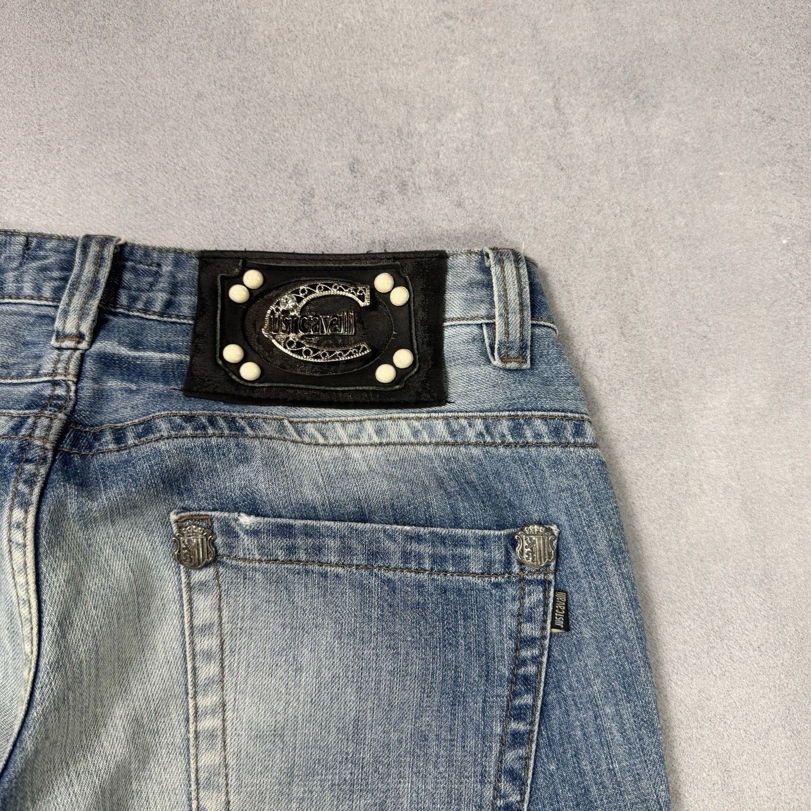 Just Cavalli Vintage Just Cavalli Blue Denim Pants Embroidered Jeans Size 30" / US 8 / IT 44 - 16 Thumbnail