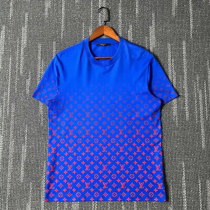 Louis Vuitton Louis Vuitton Summer Blue Logo T-Shirt for Men 0089 Size US M / EU 48-50 / 2 - 1 Thumbnail