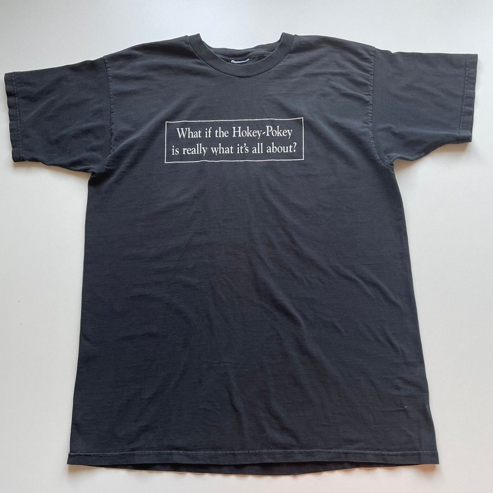 Fruit Of The Loom Vintage 90s Hokey-Pokey Funny T Shirt 2XL Faded Black Rare Size US XXL / EU 58 / 5 - 1 Thumbnail