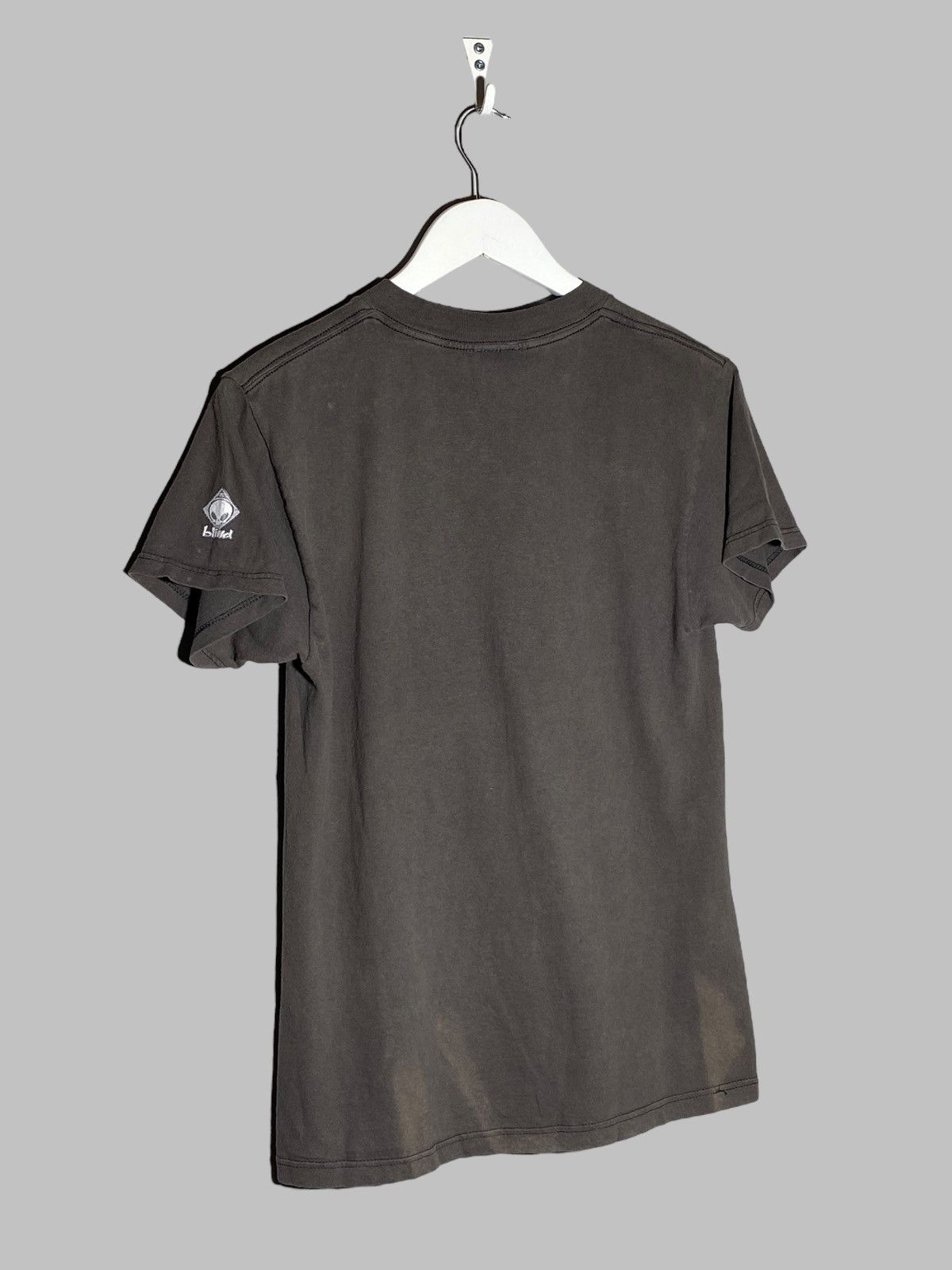 Blind Skateboards 🔥 VINTAGE BLIND SKATEBOARDS USA DISTRESSED T-SSHIRT HOOK UPS Size US S / EU 44-46 / 1 - 2 Thumbnail