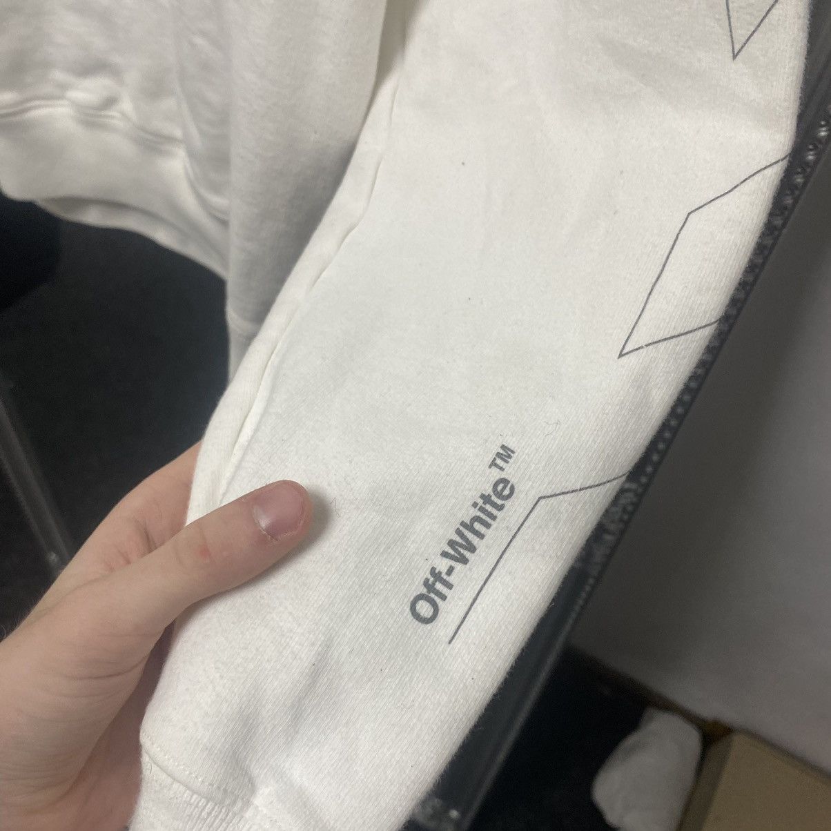 Off-White Off White hoodie Big Logo Cage Back Size US L / EU 52-54 / 3 - 10 Thumbnail