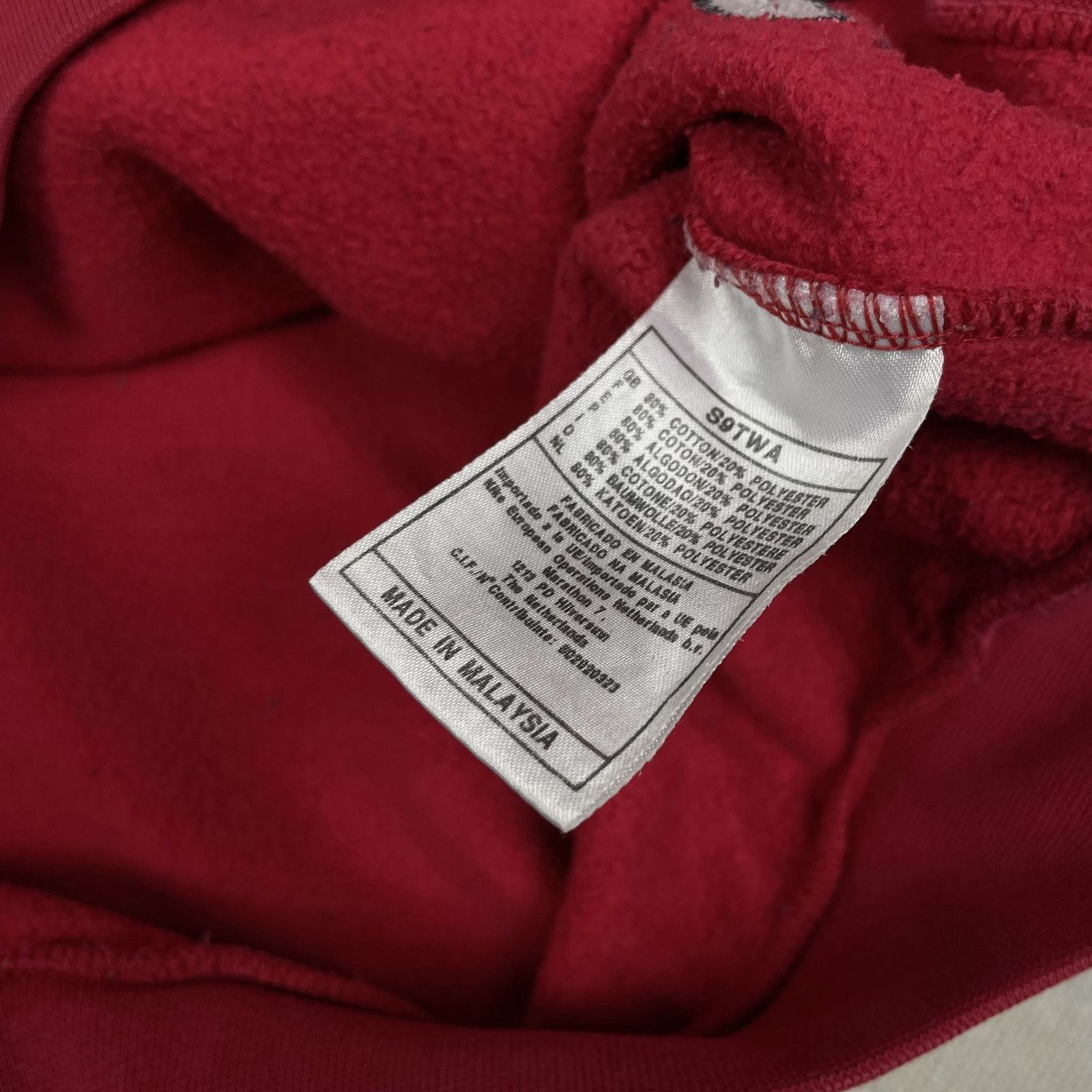 Nike × Vintage Vintage Nike Men Red Spellout Fleece Lined Sweatshirt Medium Size US M / EU 48-50 / 2 - 11 Thumbnail