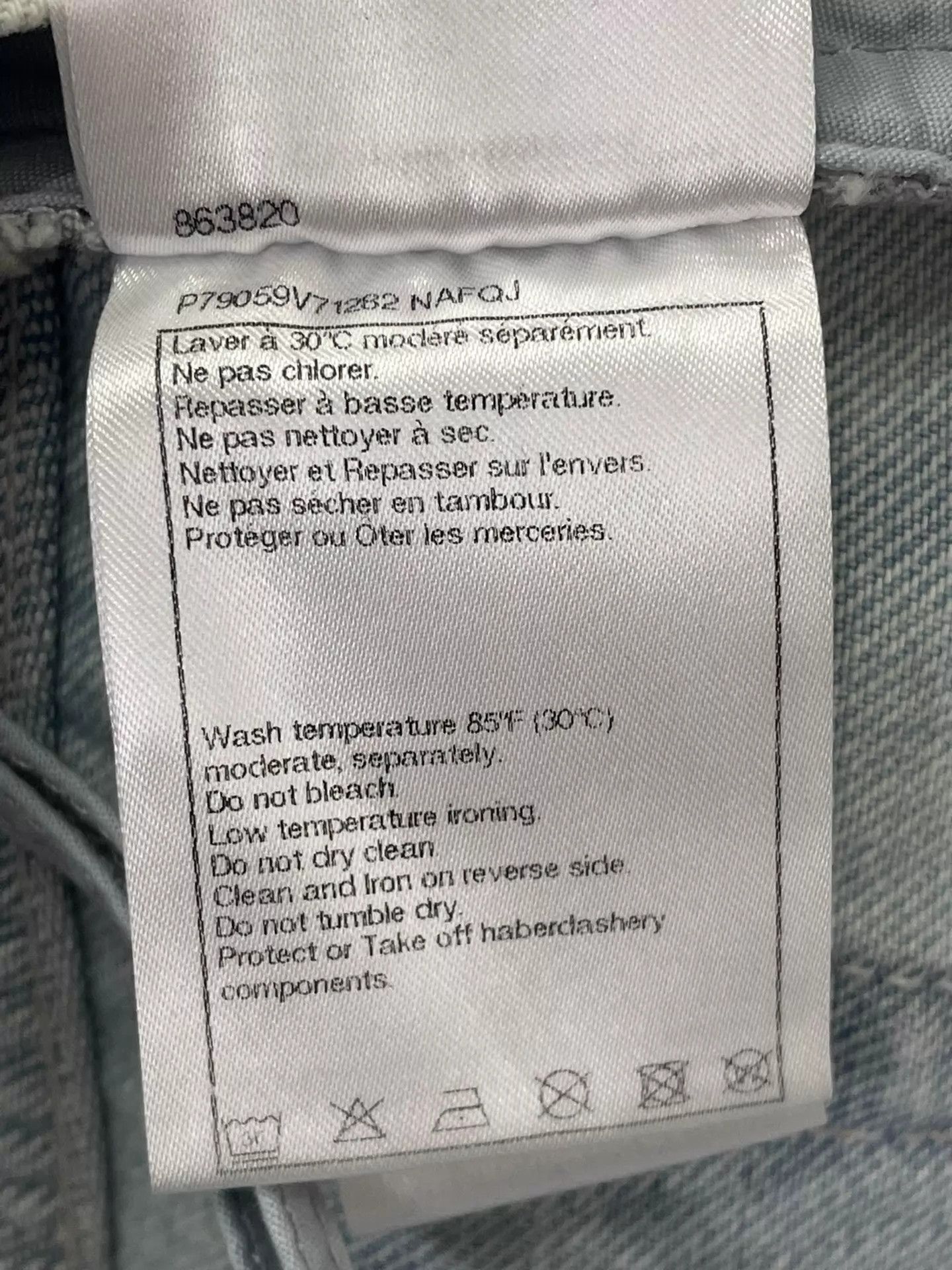 Chanel Chanel 25P Light Wash Pearl Chain Jeans Women's 38 Size 27" / US 4 / IT 40 - 5 Thumbnail