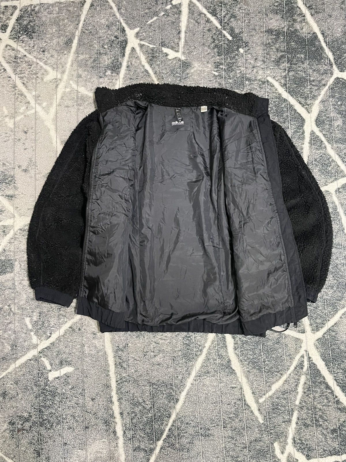Adidas Adidas Faux Fux Outerwear Warding Loose Fit Boa Jacket KWX95 Size US M / EU 48-50 / 2 - 6 Thumbnail