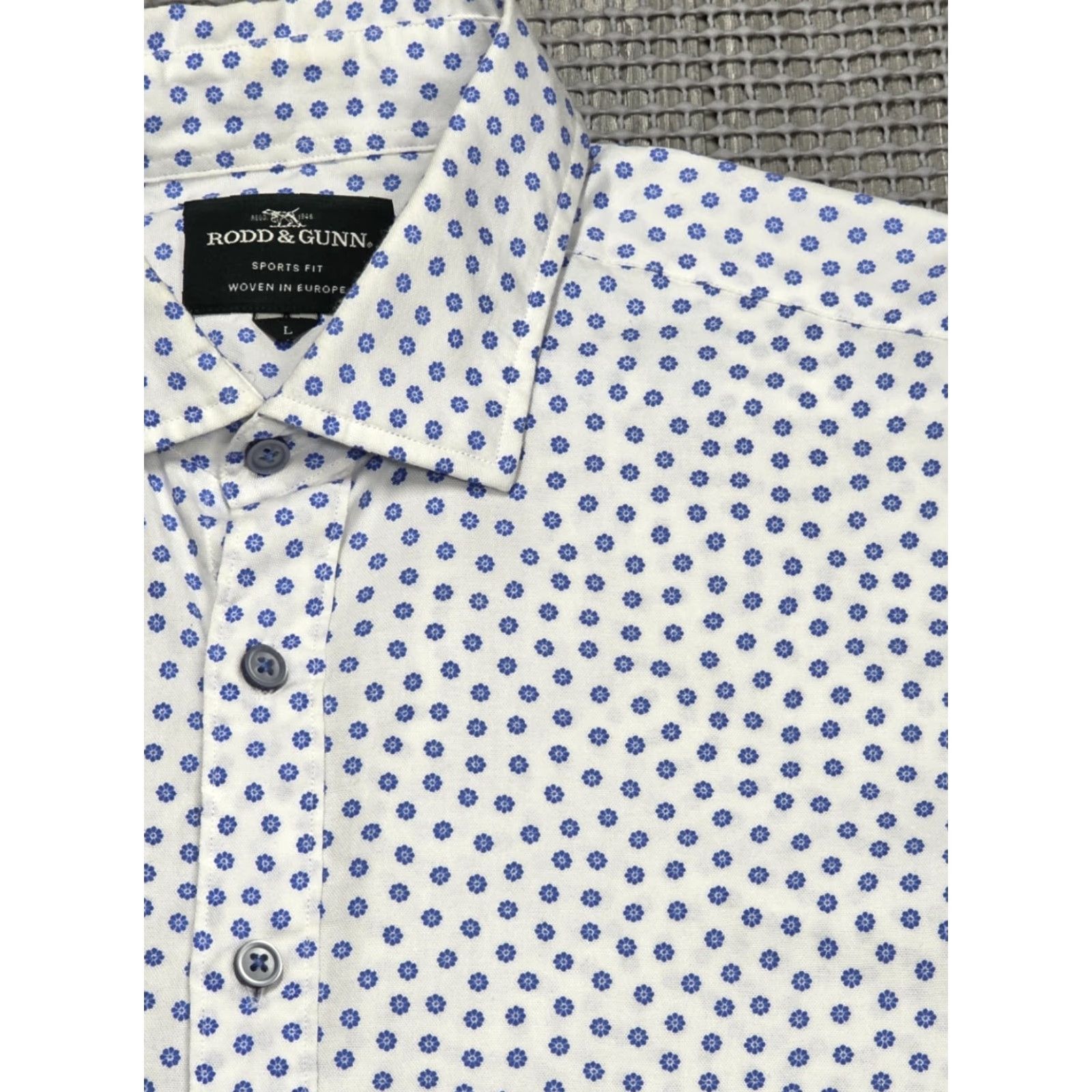 Rodd & Gunn Rodd & Gunn Button Down Shirt Mens L White Geometric Italian Fabric Sports Fit Size US L / EU 52-54 / 3 - 5 Thumbnail