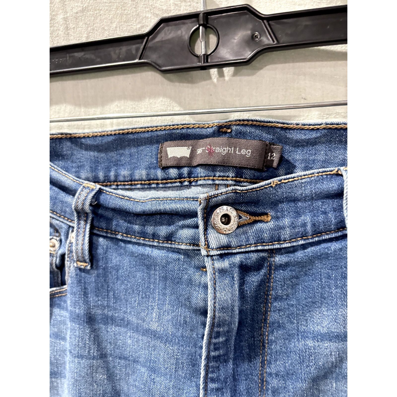 Levi's LEVI'S Women's Medium Wash 505 Straight Leg Jeans Sz 12 Size 34" / US 12 / IT 48 - 4 Thumbnail