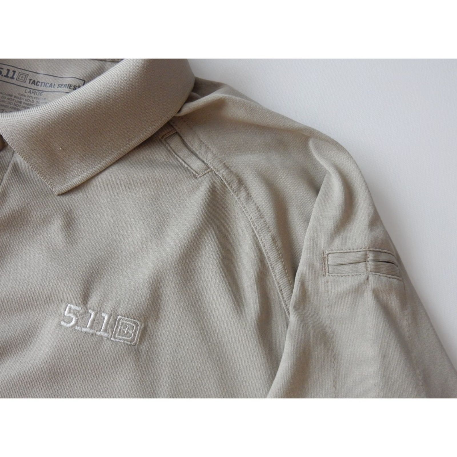 Vintage 5.11 Tactical Polo Shirt Mens L Short Sleeve Beige Polyester Polo Shirt Mens L Beige 5.11 Tactical Polo Shirt Polo Shirt 5.11 Mens L Beige Size US L / EU 52-54 / 3 - 2 Thumbnail