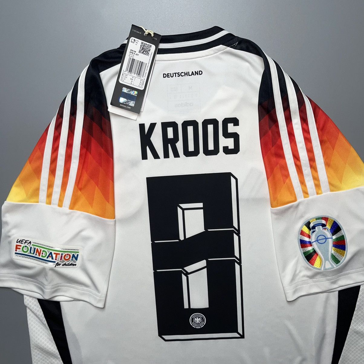 Adidas × Vintage NWT GERMANY ADIDAS 2024 EURO FOOTBALL HOME JERSEY #8 KROOS Size US M / EU 48-50 / 2 - 9 Thumbnail