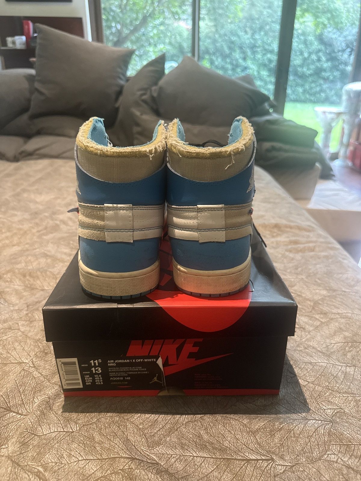 Nike × Off-White Off White X Nike Jordan 1 UNC Size US 11.5 / EU 44-45 - 2 Thumbnail