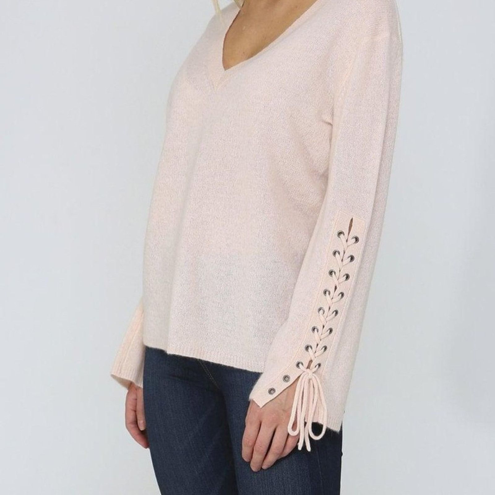 360Cashmere V-Neck Cashmere Sweater with Lace Up Sleeve - 360 Cashmere Size XS / US 0-2 / IT 36-38 - 7 Thumbnail
