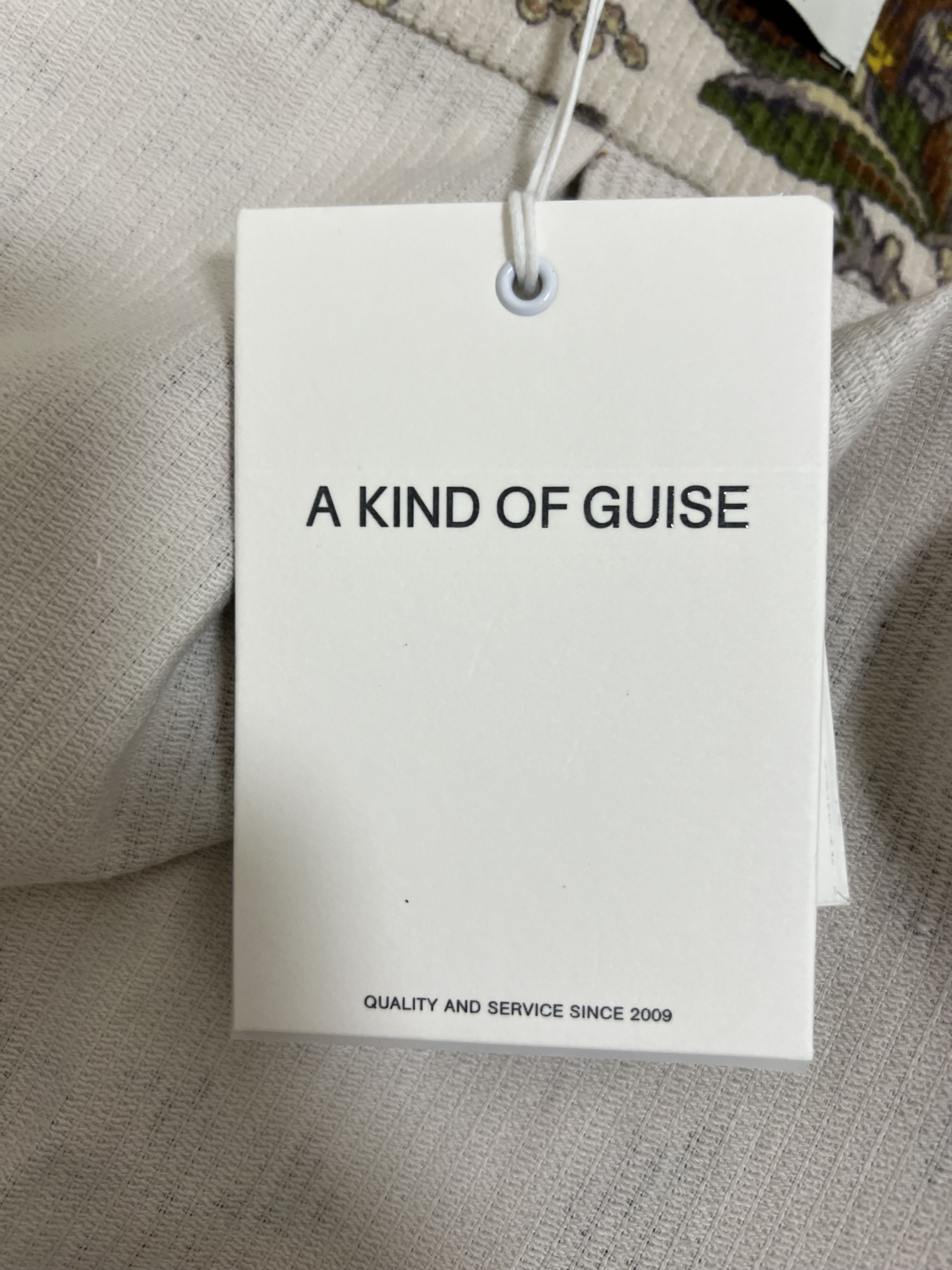 A Kind Of Guise 💚 AW23 A Kind Of Guise Gusto Shirt Paisley Offwhite NEW Size US M / EU 48-50 / 2 - 9 Thumbnail
