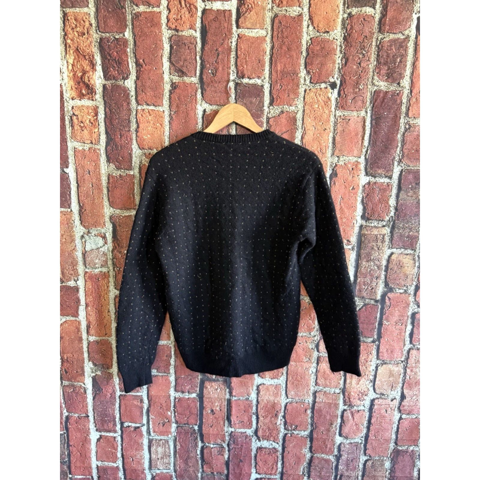 Hugo Boss HUGO BOSS Golf Mens Black V-neck Pullover Sweatshirt Knit Shirt M Black Men Pullover Knit Golf Sweatshirt M Size US M / EU 48-50 / 2 - 2 Thumbnail