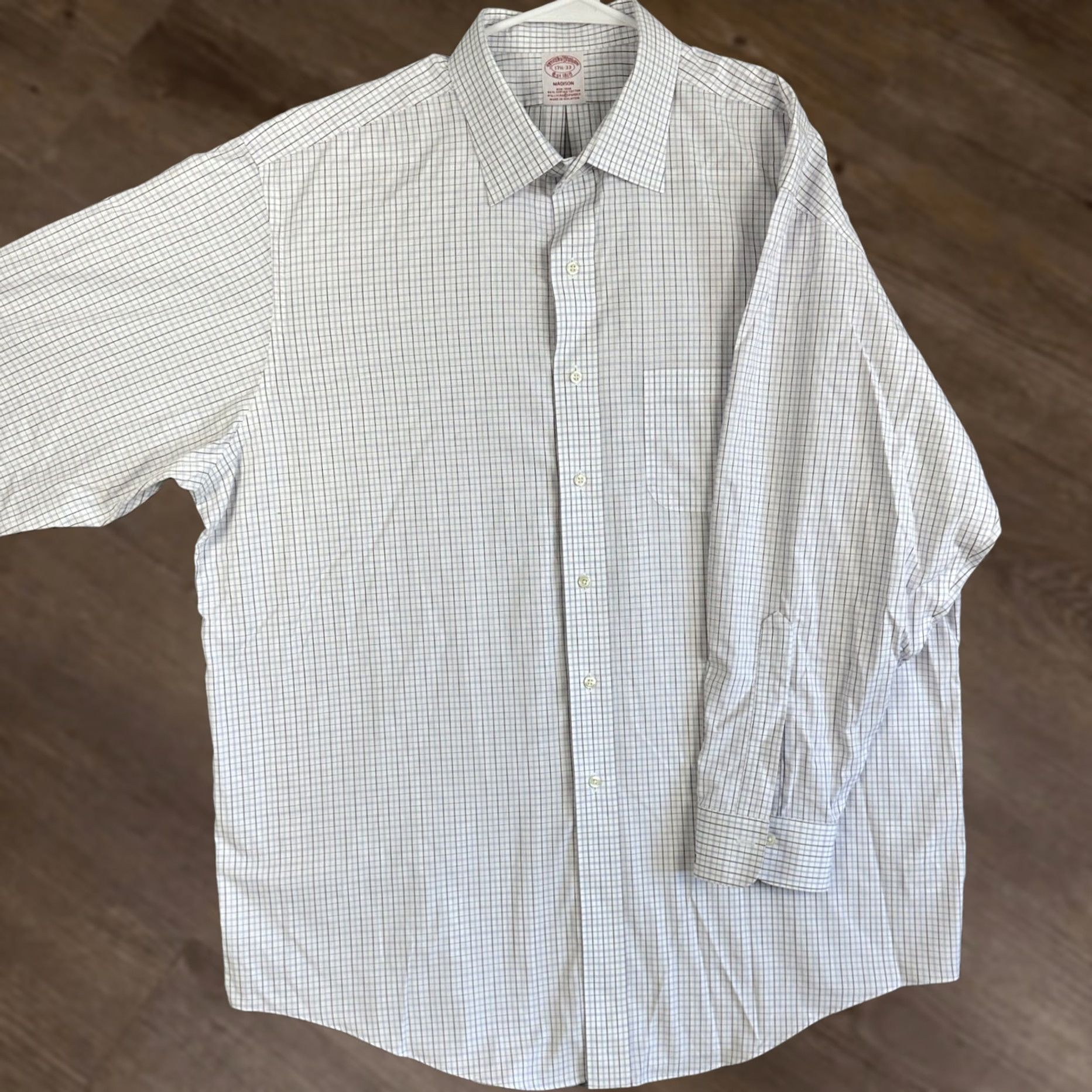 Brooks Brothers Brooks Brothers Madison Shirt Dress Men 17.5-33 White Plaid Supima Cotton Shirt Dress Mens Slim White Maroon 96% Supima 4% Spandex Size 48R - 1 Thumbnail