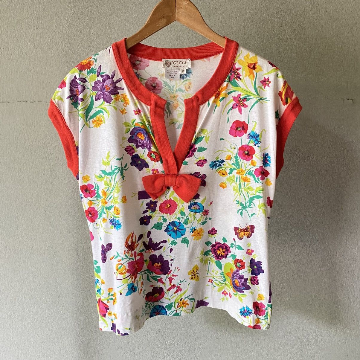 Gucci GUCCI Floral Tee with Red Trim & Bow Size M / US 6-8 / IT 42-44 - 1 Thumbnail