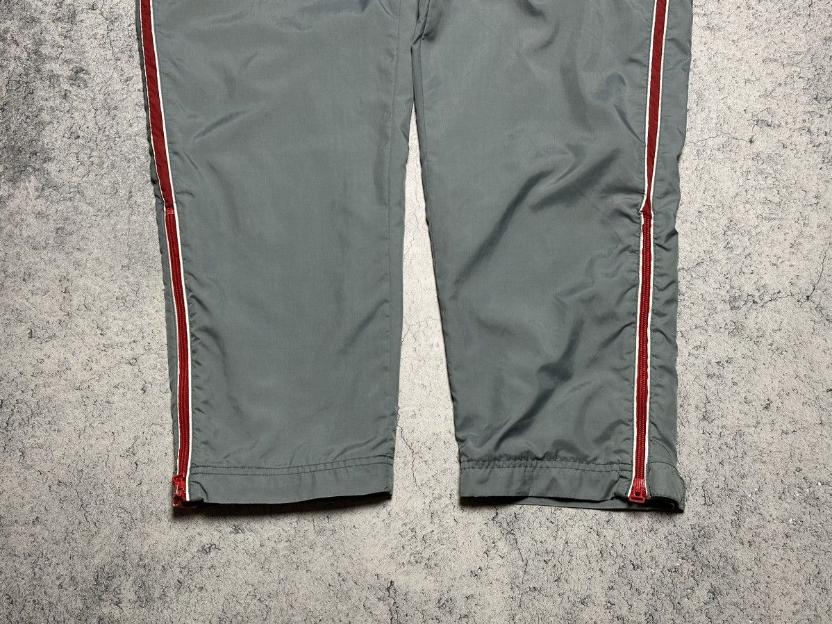 Nike Vintage Nike Track Pants Stripe Y2K Size US 32 / EU 48 - 4 Thumbnail