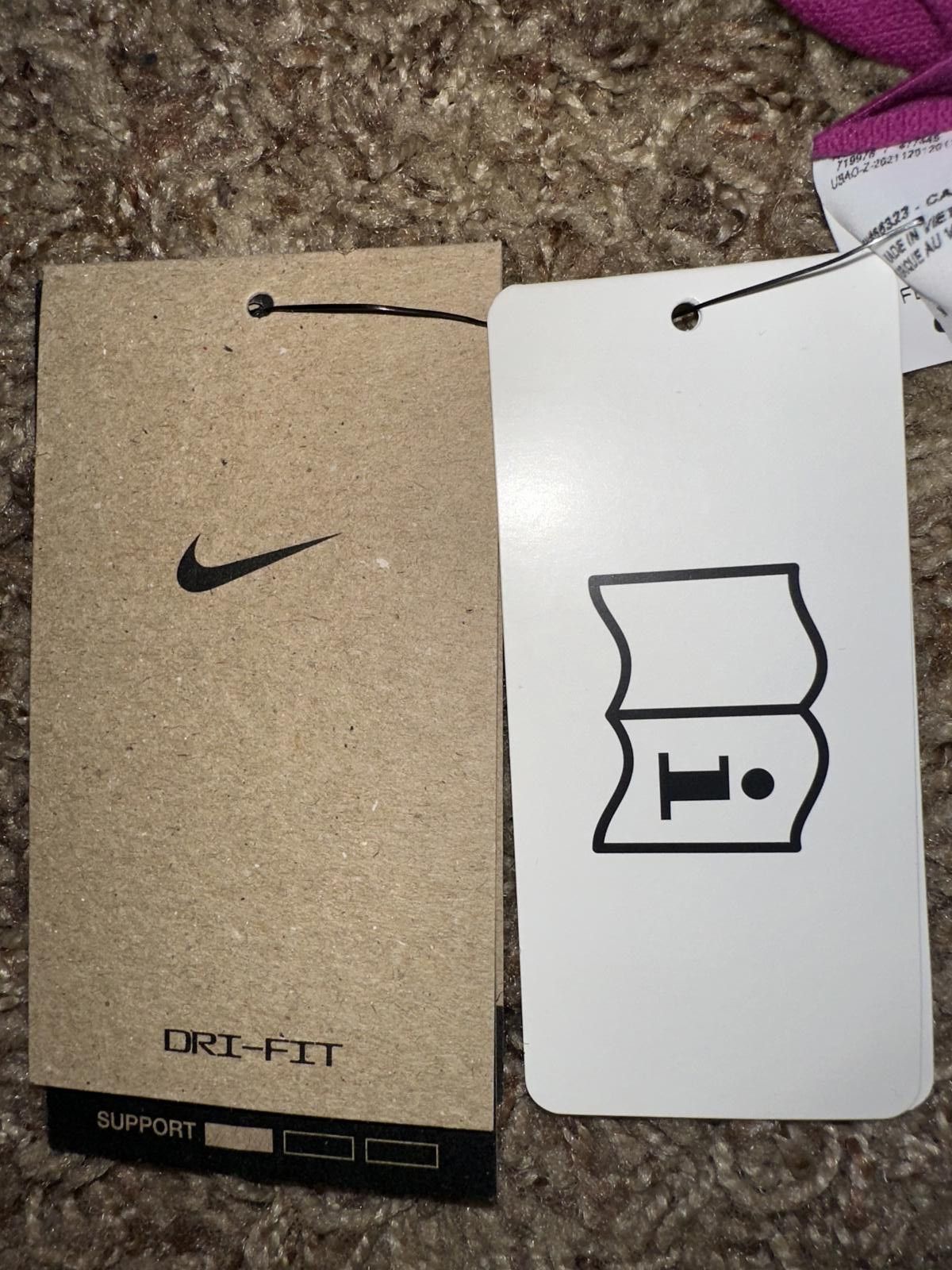 Nike Nike One Big Kids' (Girls') Swoosh Sports Bra Sample Size ONE SIZE - 11 Thumbnail
